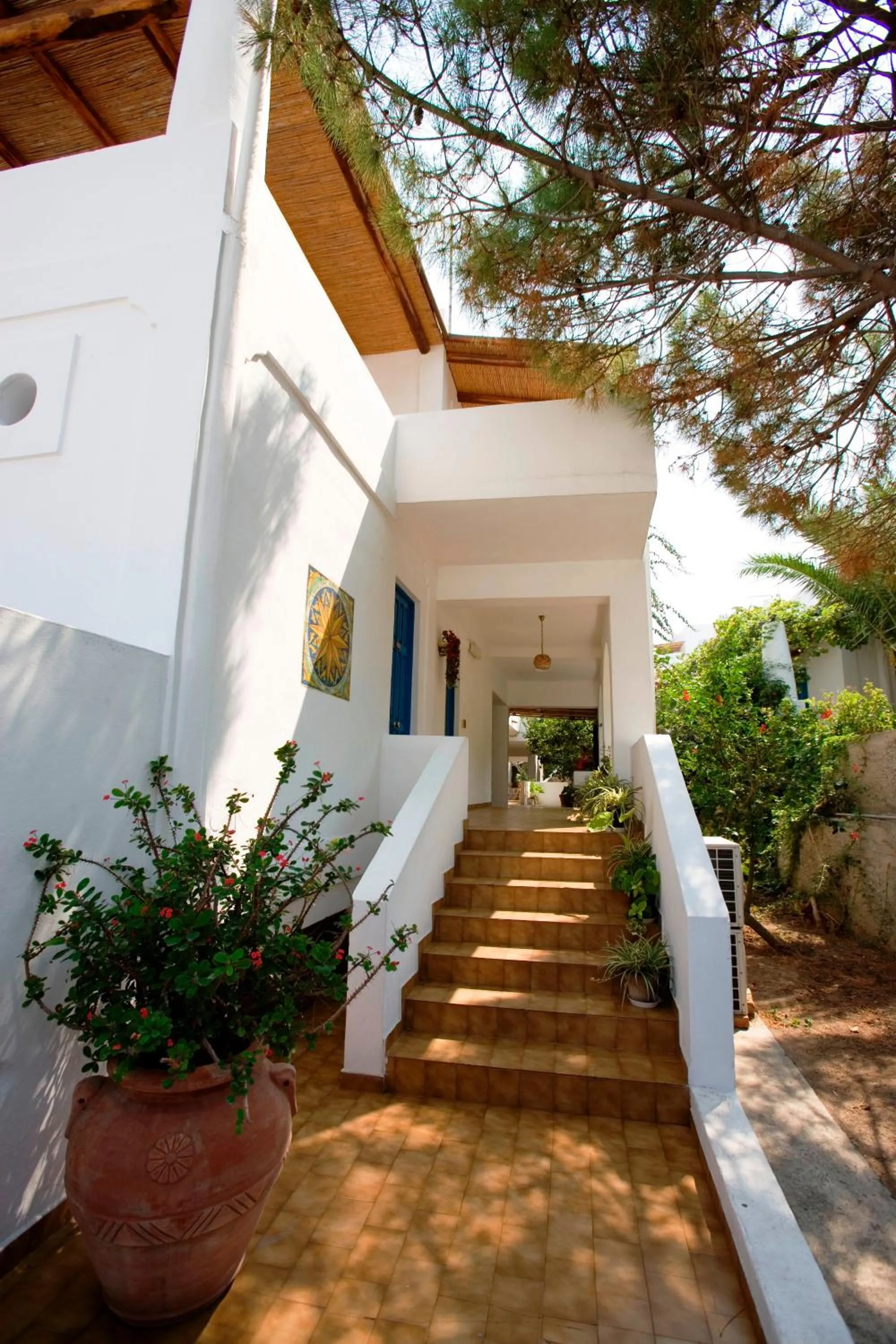 Facade/entrance in Hotel Tesoriero