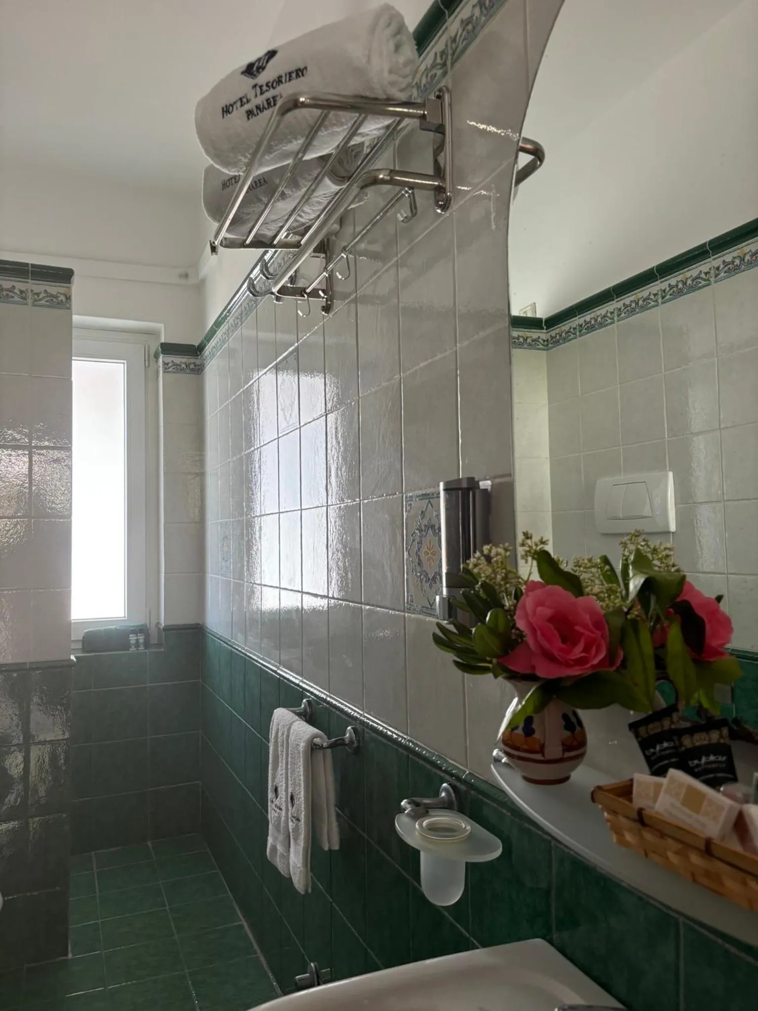 Shower in Hotel Tesoriero