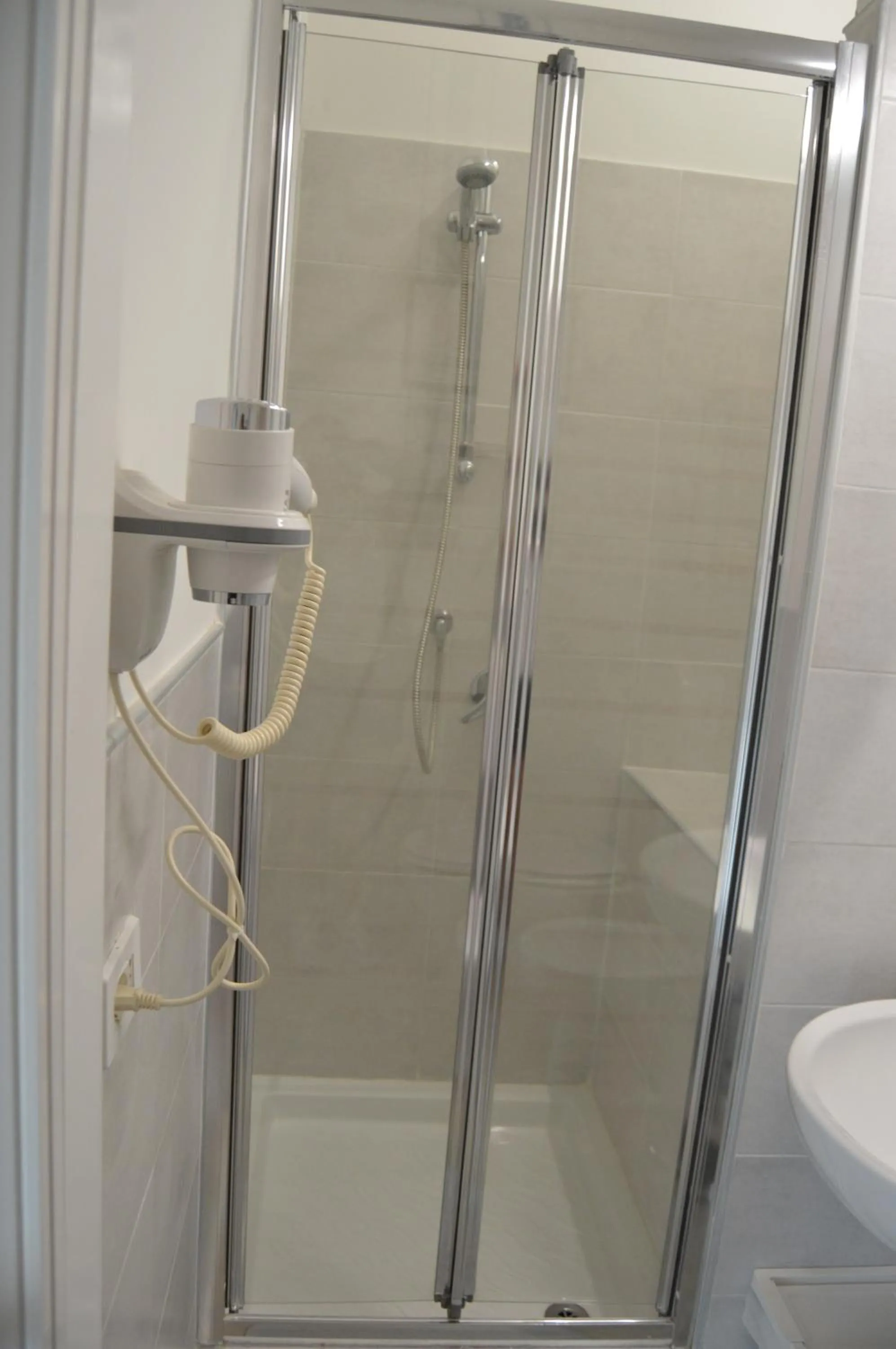 Bathroom in Pensione Rossi