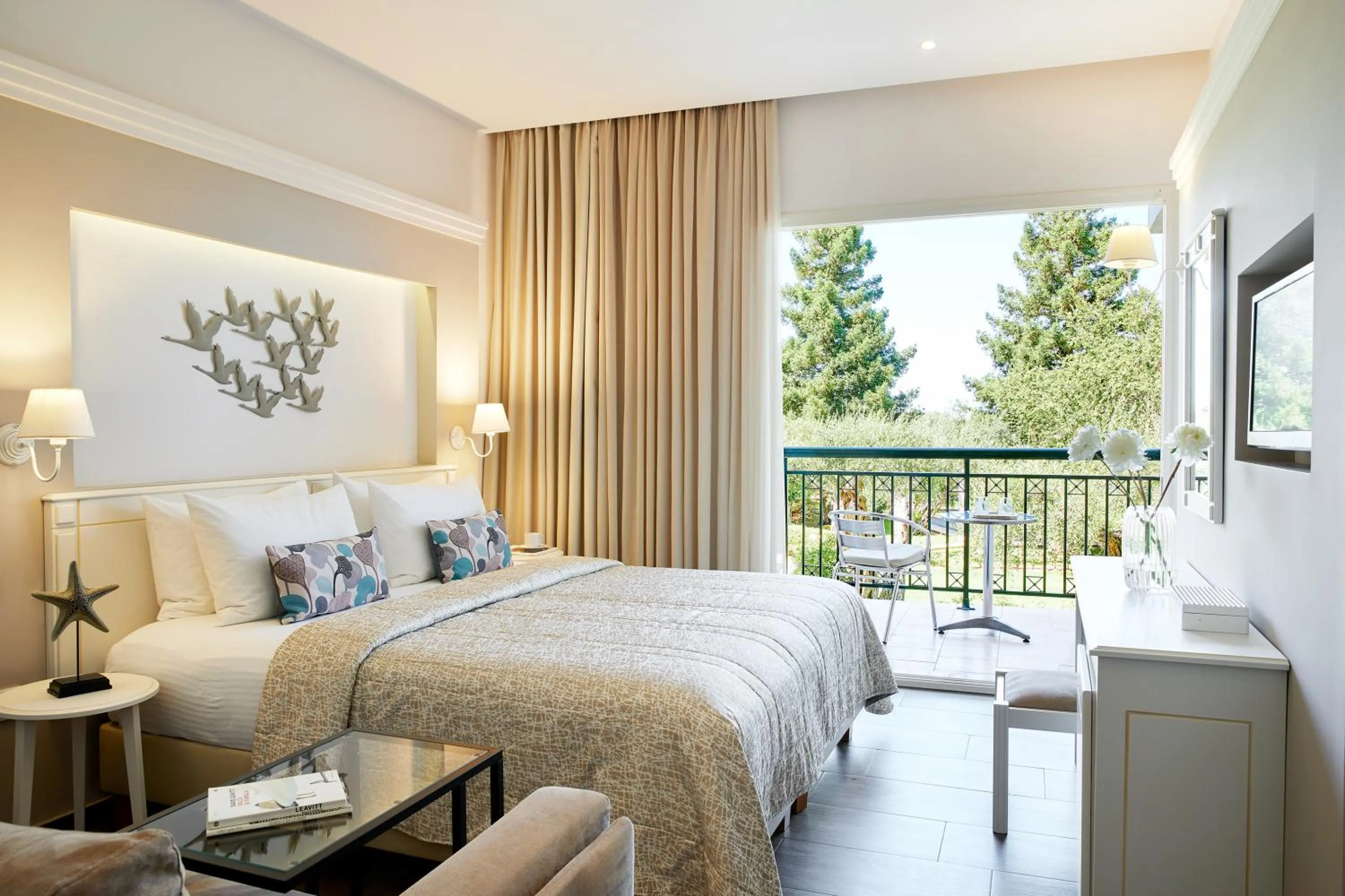 Photo of the whole room in Delfinia Hotel