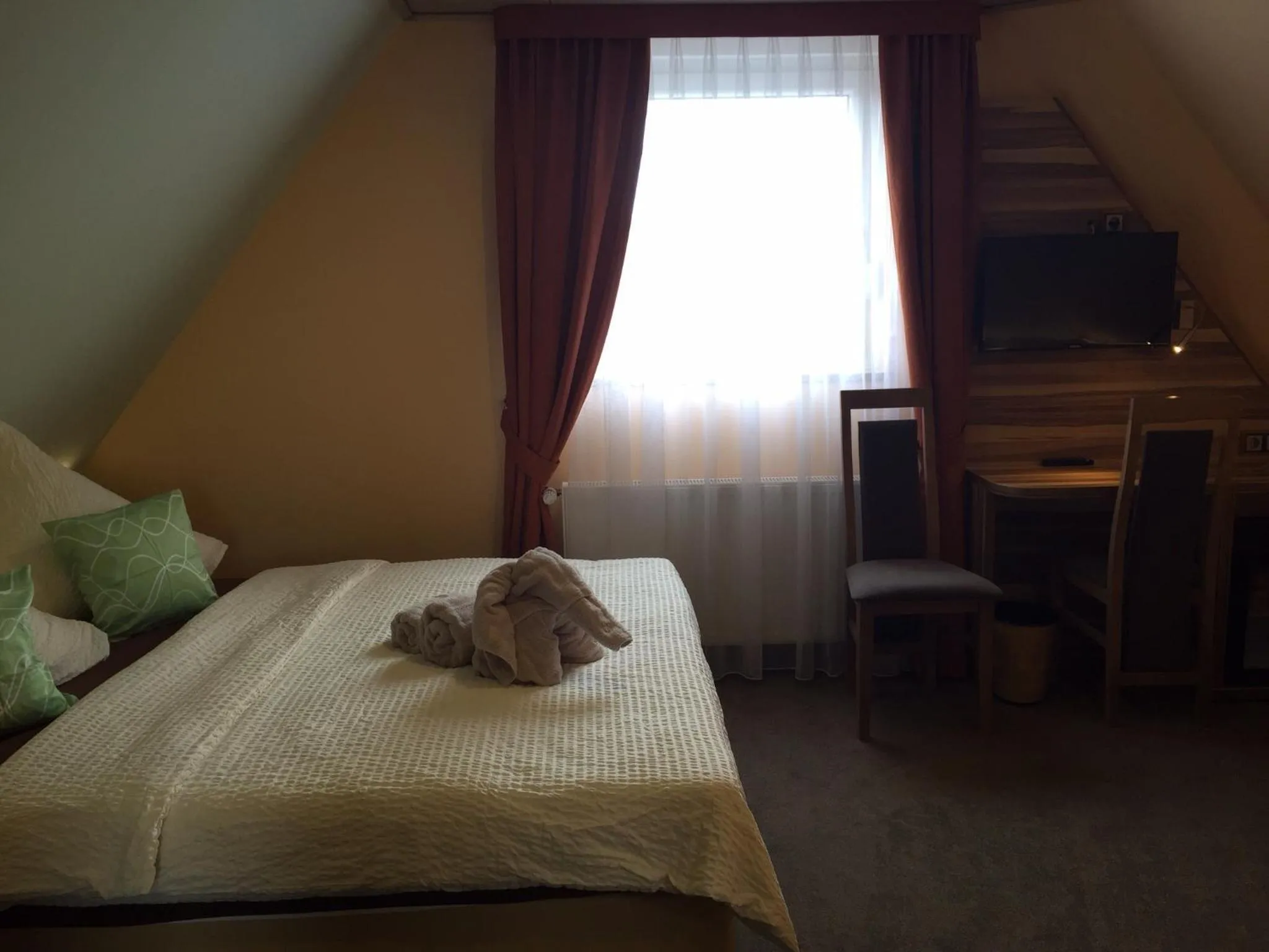 Photo of the whole room, Bed in Hotel Meereswoge