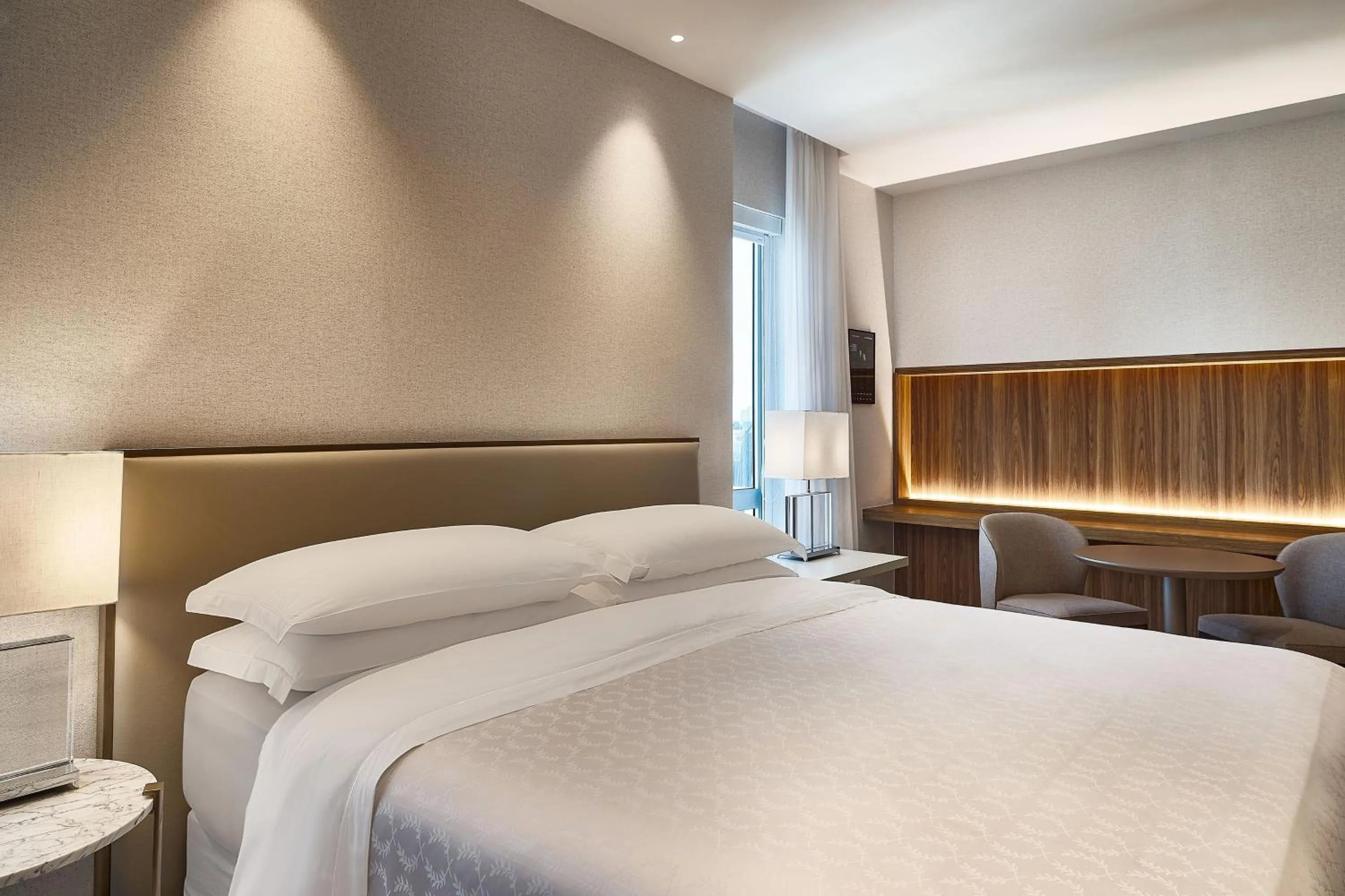 Photo of the whole room, Bed in Sheraton São Paulo WTC Hotel