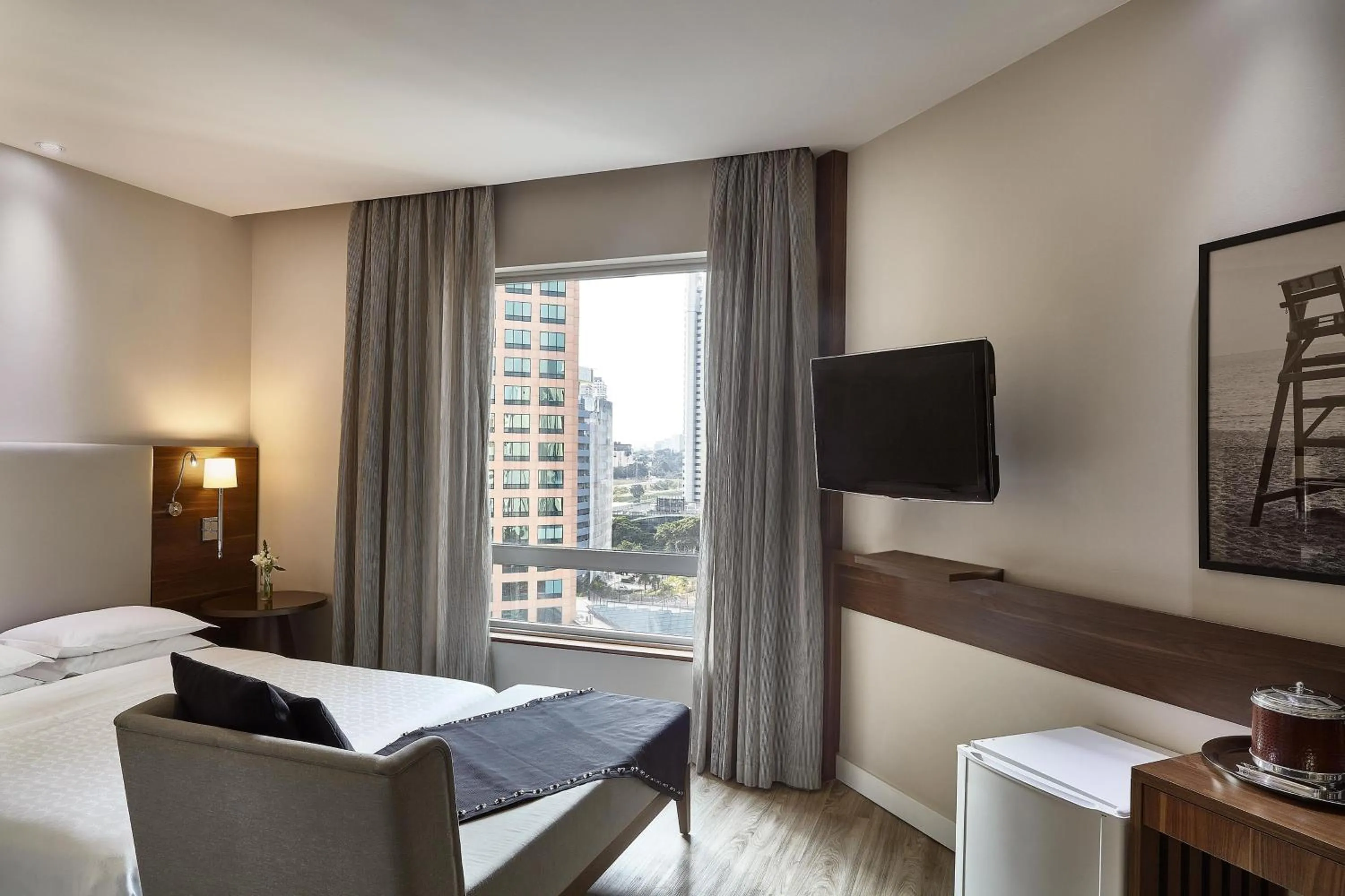 Photo of the whole room, Bed in Sheraton São Paulo WTC Hotel