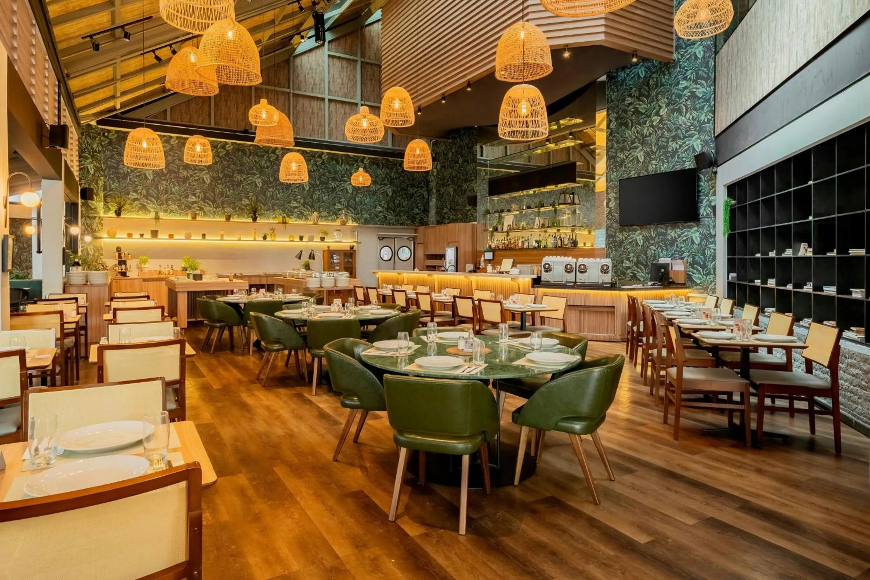 Restaurant/places to eat in Sheraton São Paulo WTC Hotel