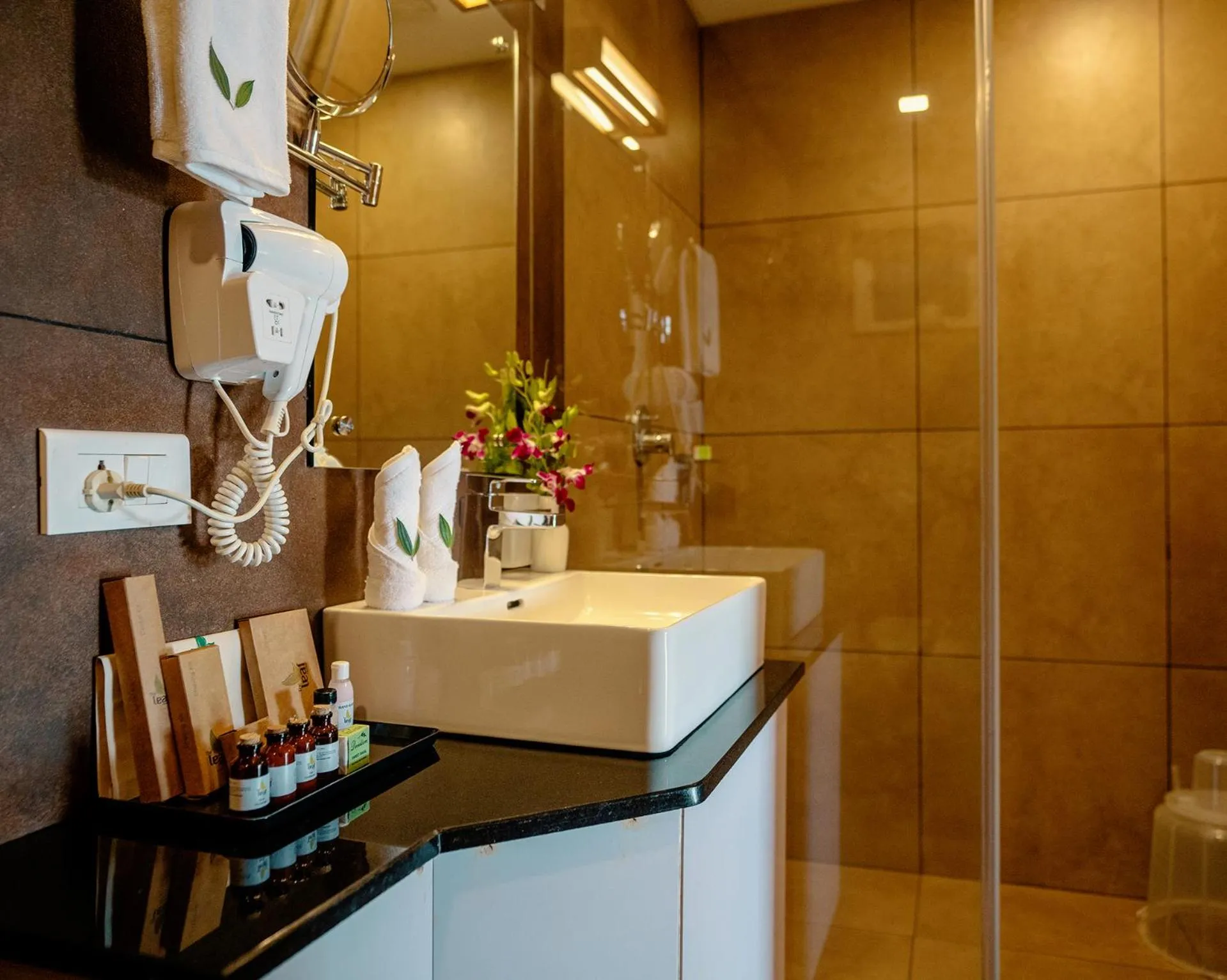 Bathroom in The Leaf Munnar