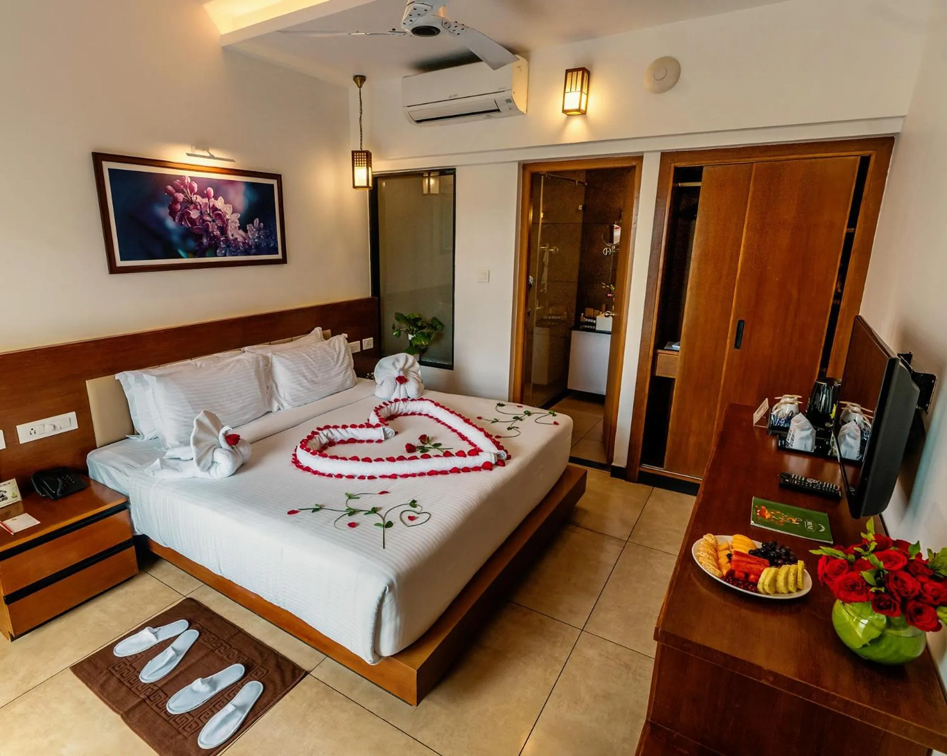 Bedroom, Bed in The Leaf Munnar