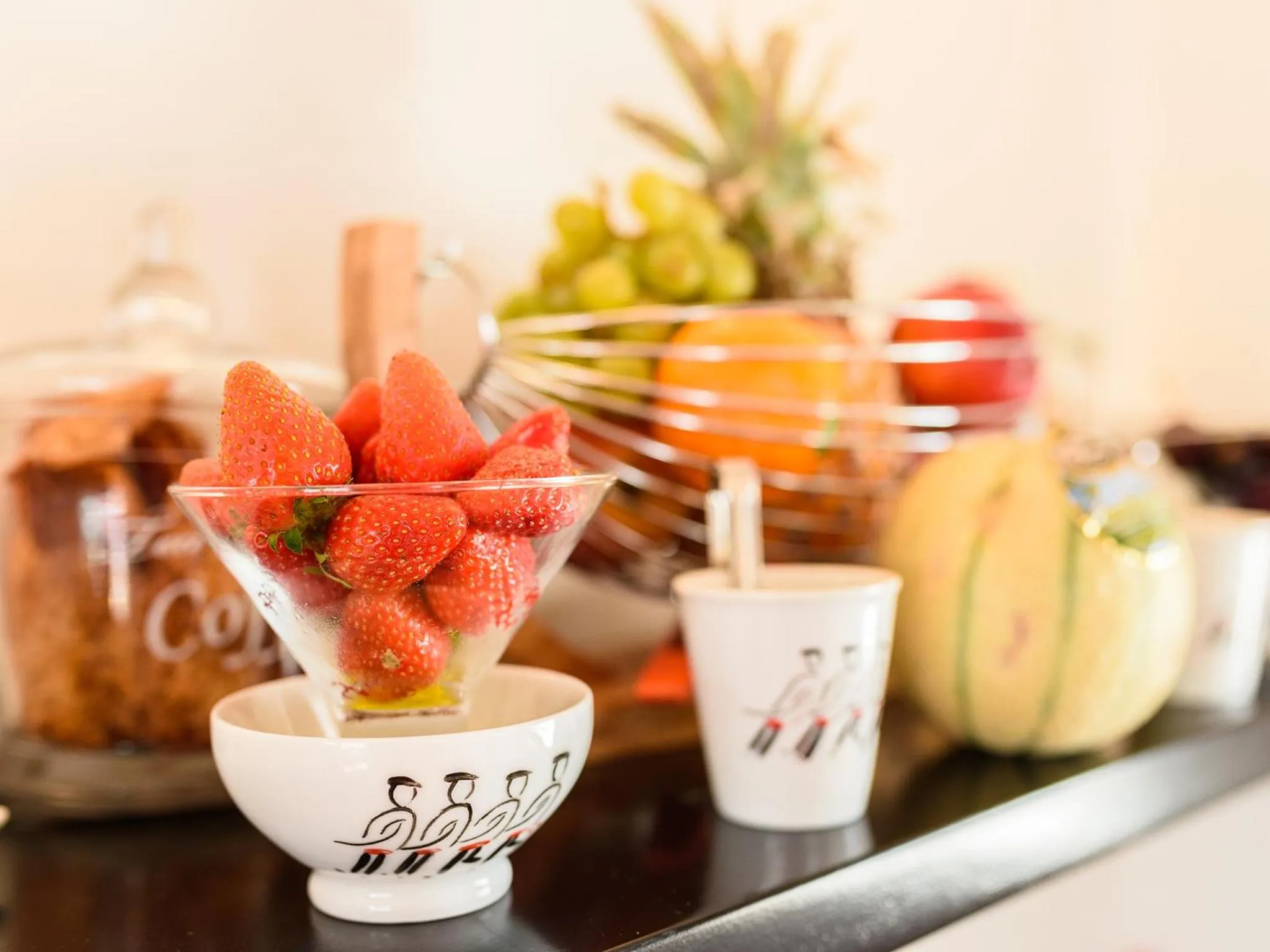 Food and drinks in Hotel Les Almadies - Coeur de Ville