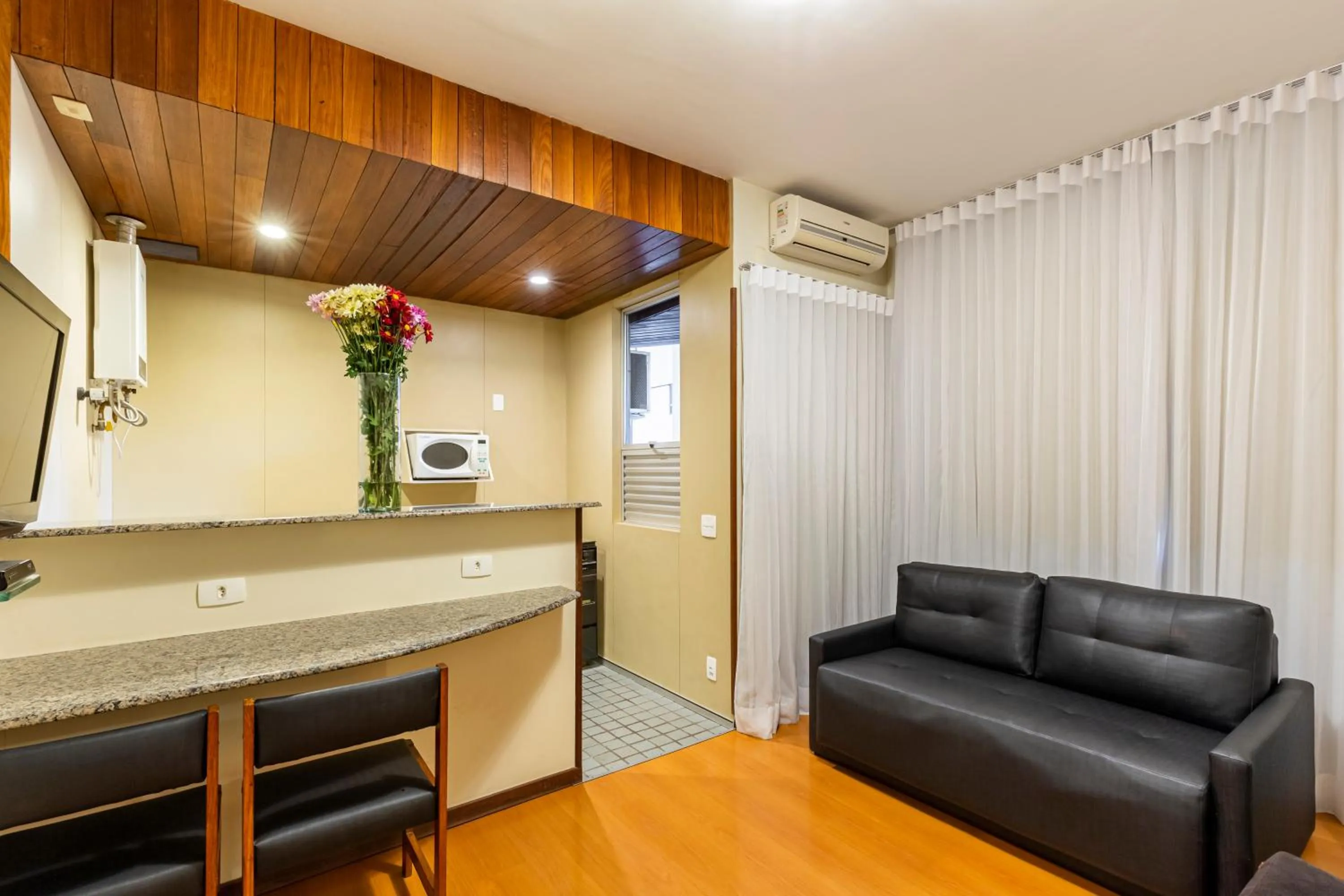 TV and multimedia in Max Savassi Apart Service