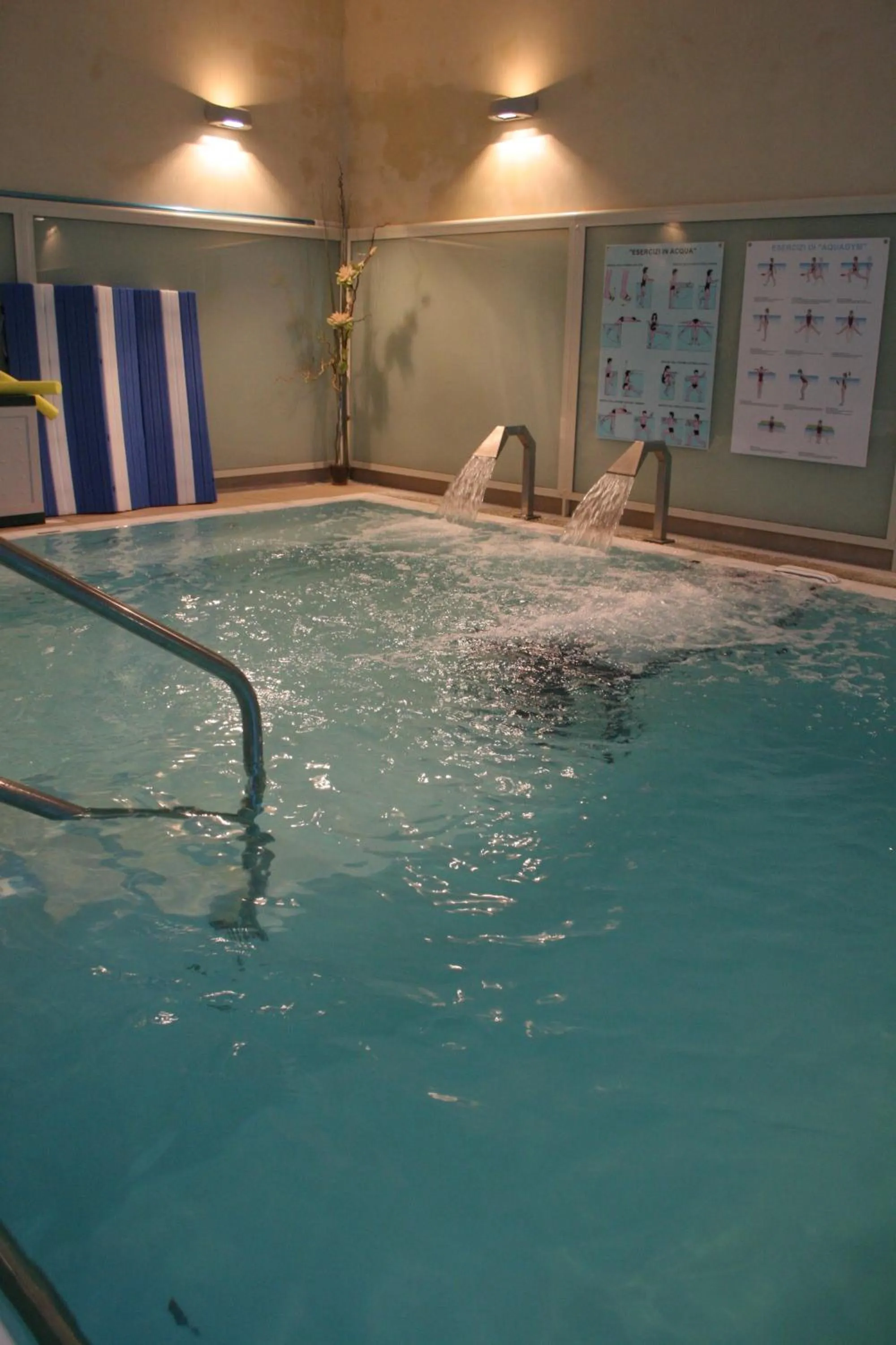 Swimming pool in Domus Mariae Benessere