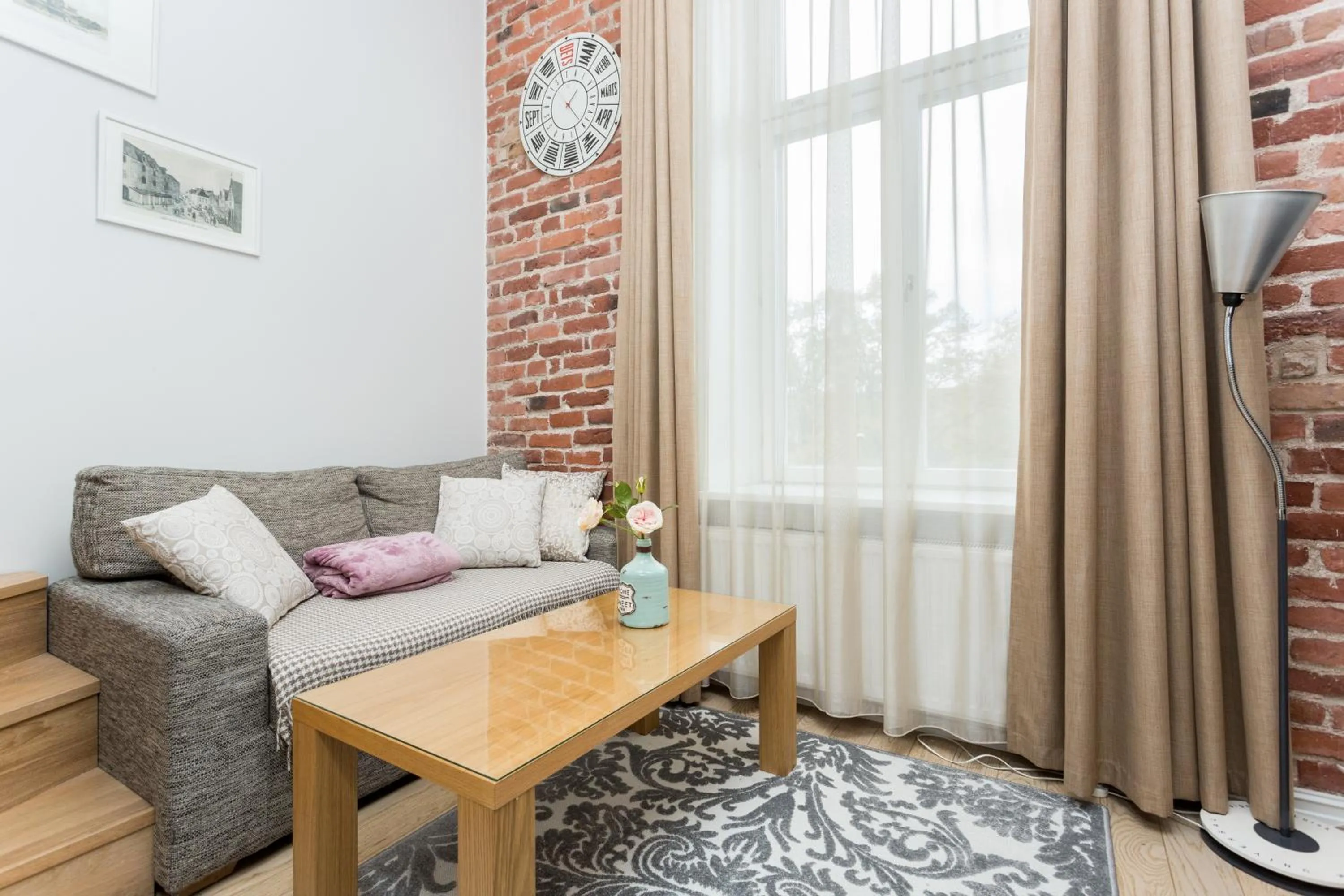 Photo of the whole room in Angleterre Apartments