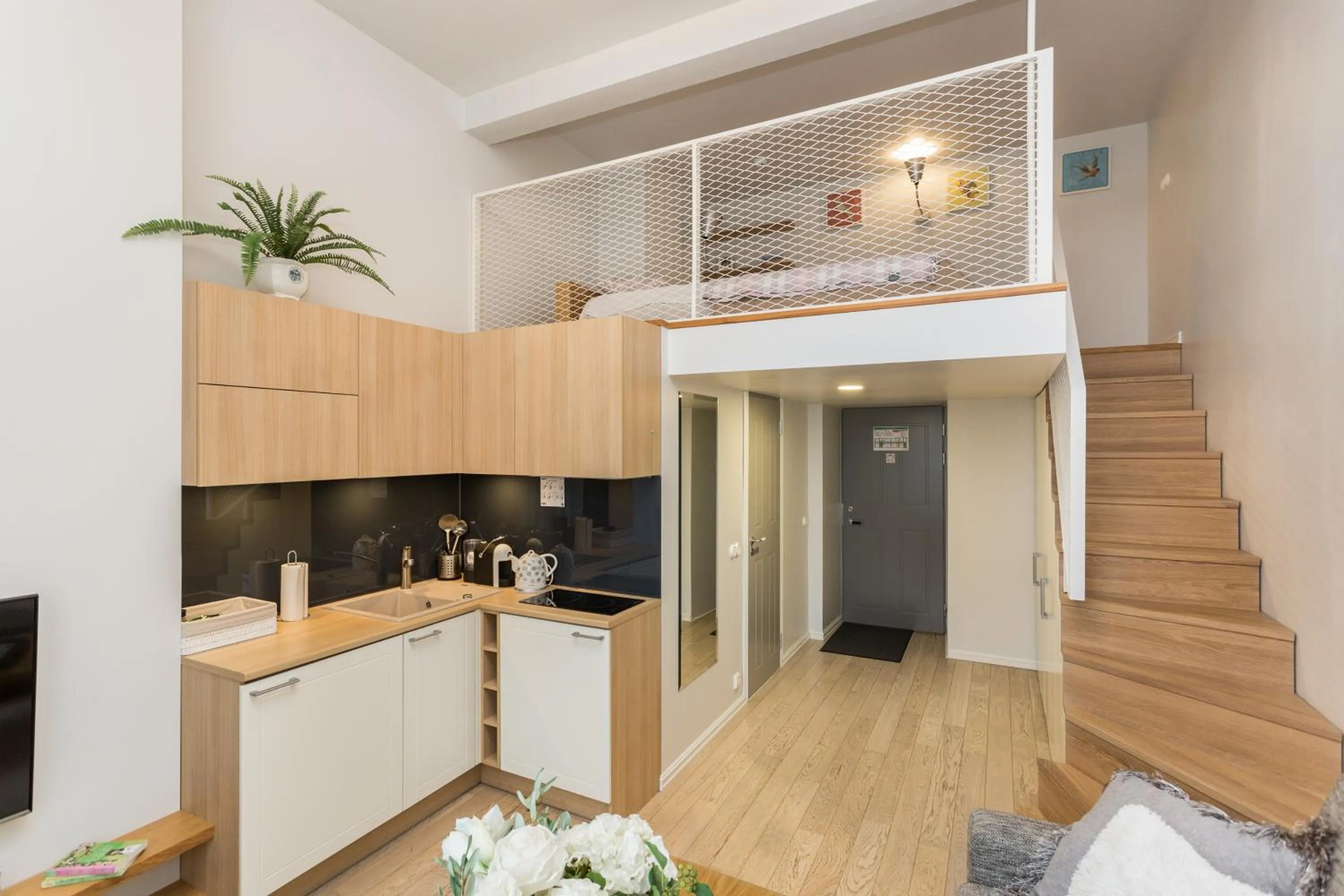 Photo of the whole room in Angleterre Apartments