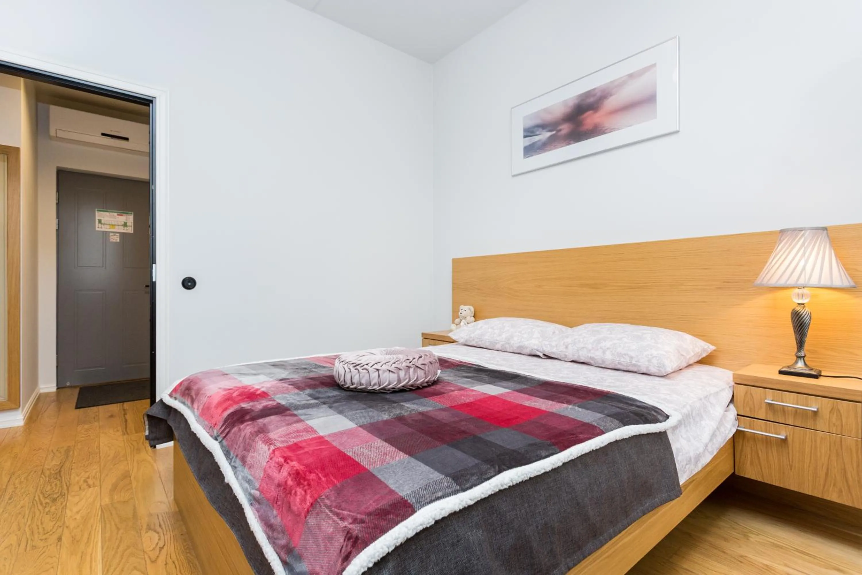 Photo of the whole room, Bed in Angleterre Apartments