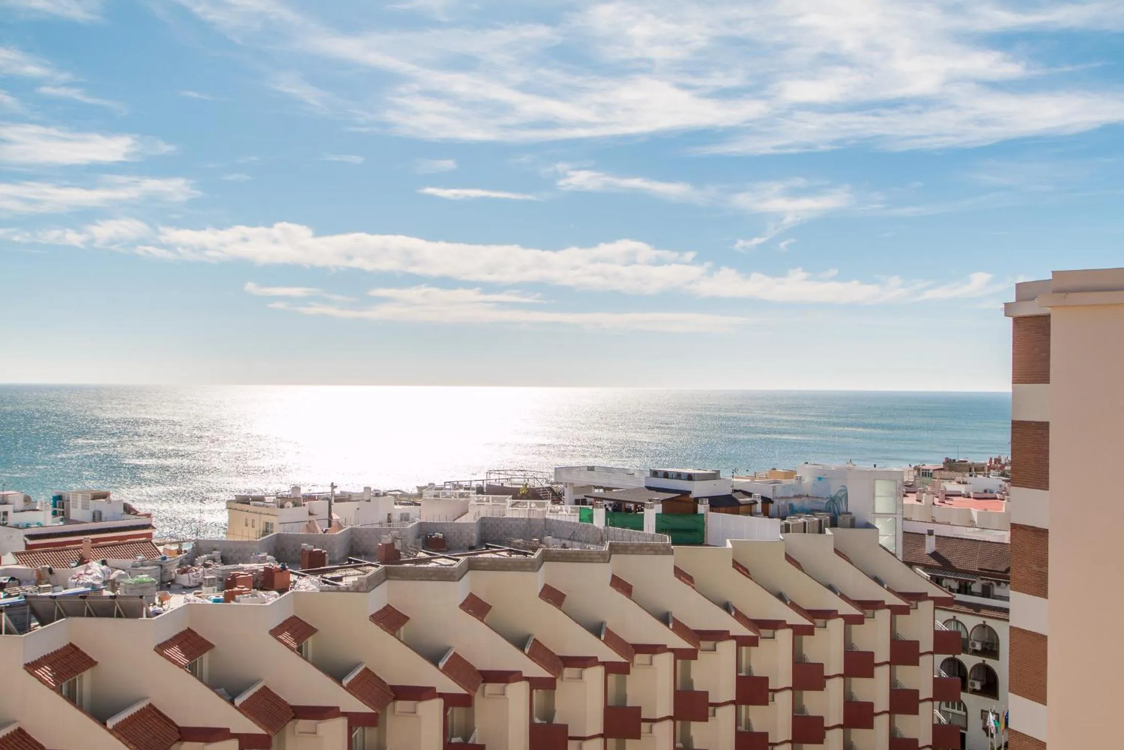Sea view in Palm Beach Club Apartamentos Carihuela