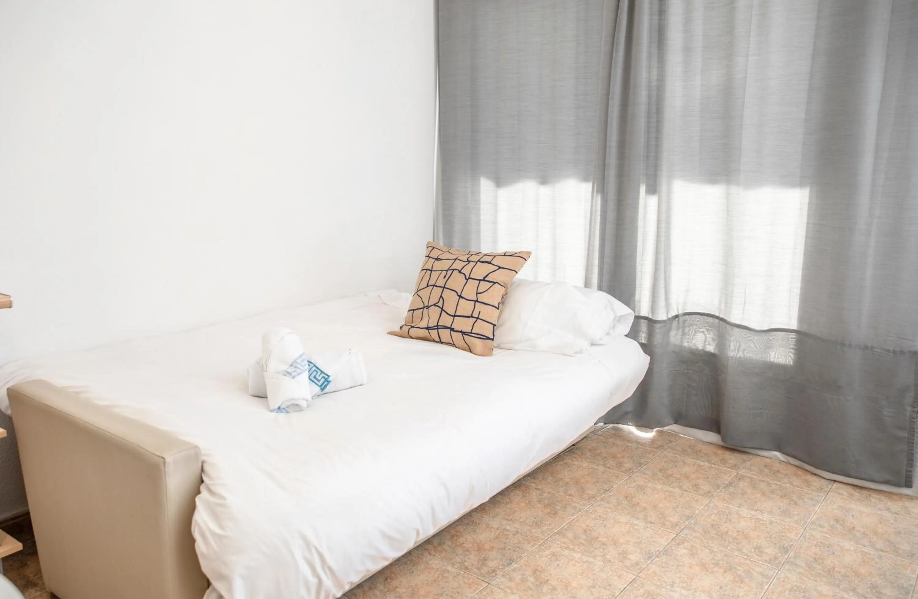 Other, Bed in Palm Beach Club Apartamentos Carihuela