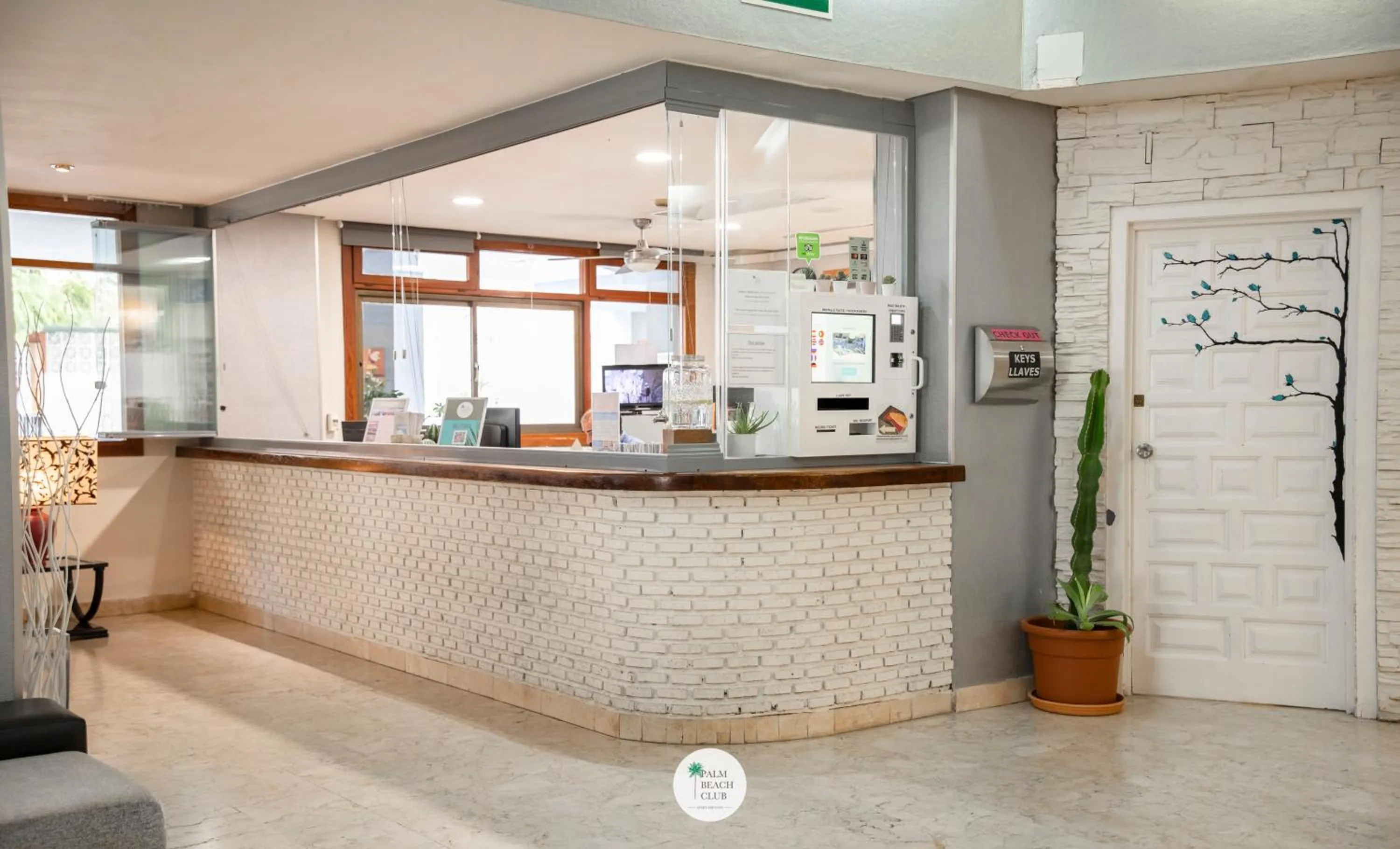 Lobby or reception in Palm Beach Club Apartamentos Carihuela