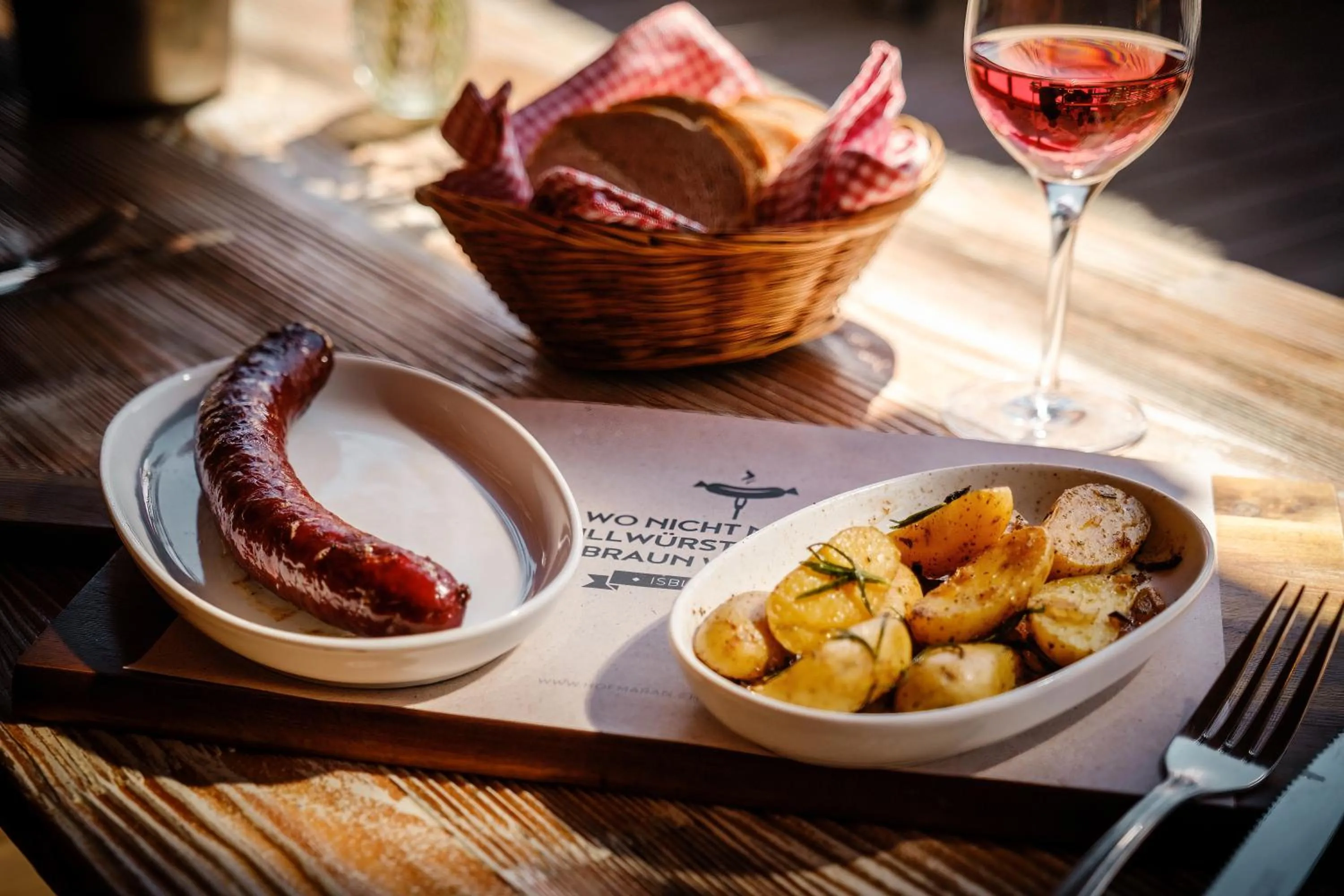 Restaurant/places to eat in Golf- & Sporthotel Hof Maran