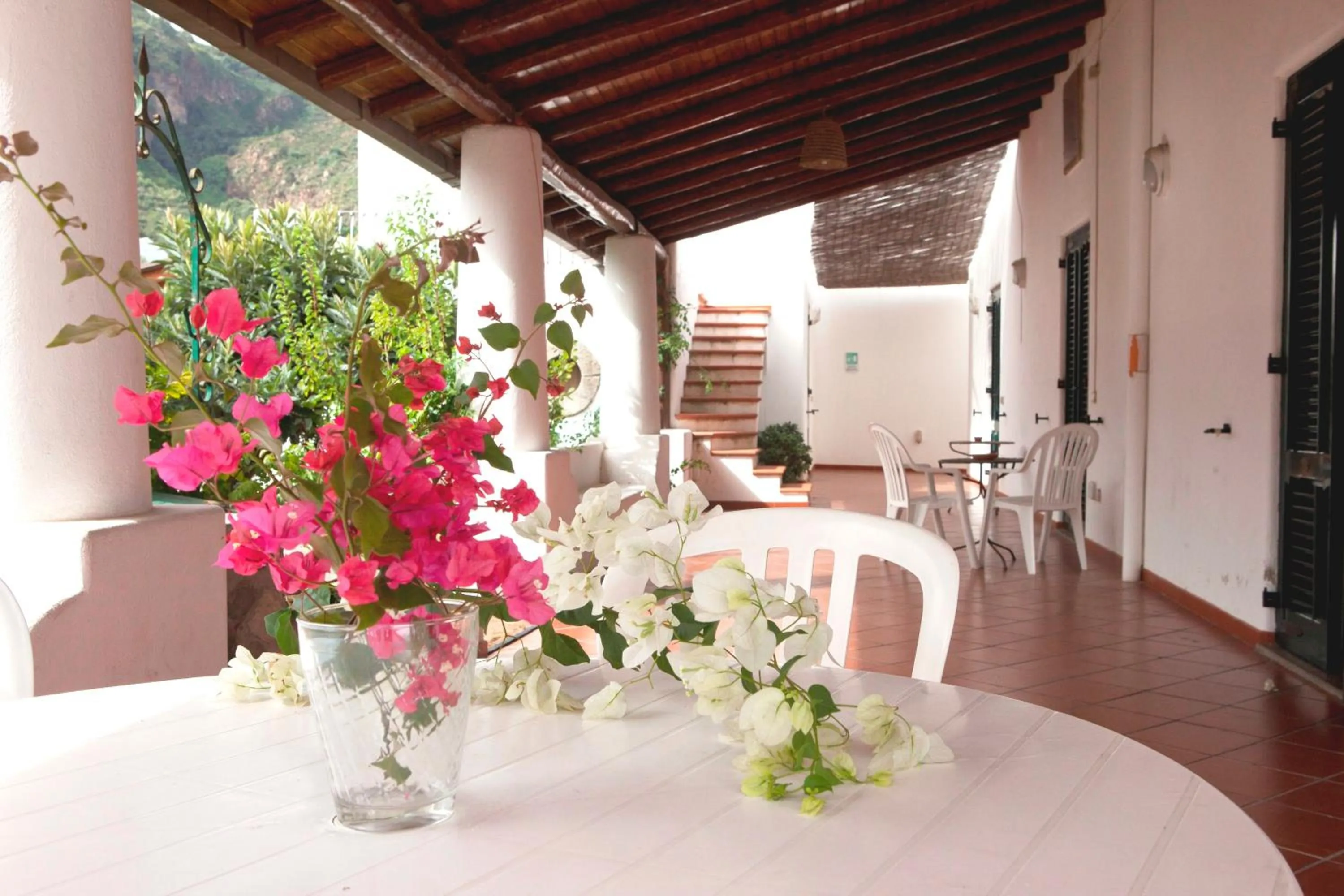 Patio in Residence Hotel Baia Portinenti