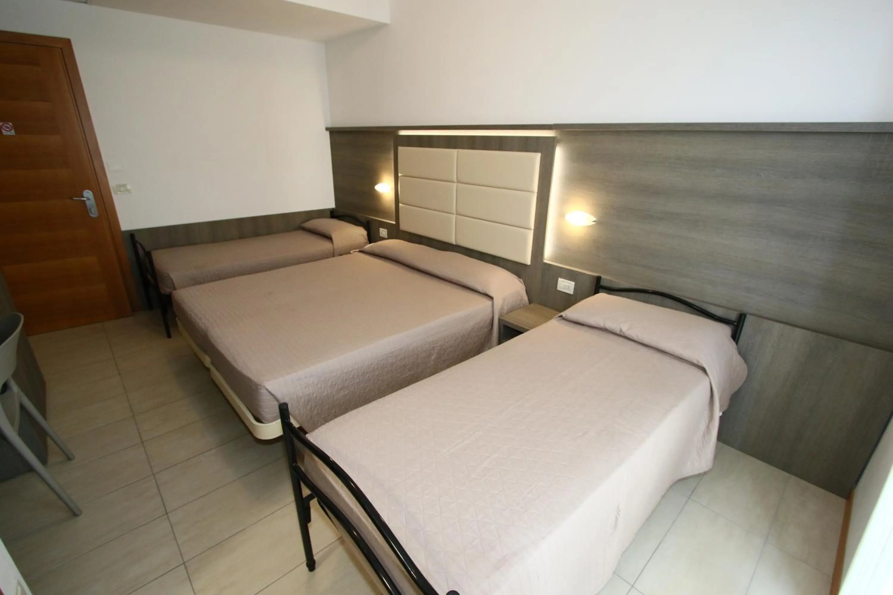 Bedroom in Hotel Boom