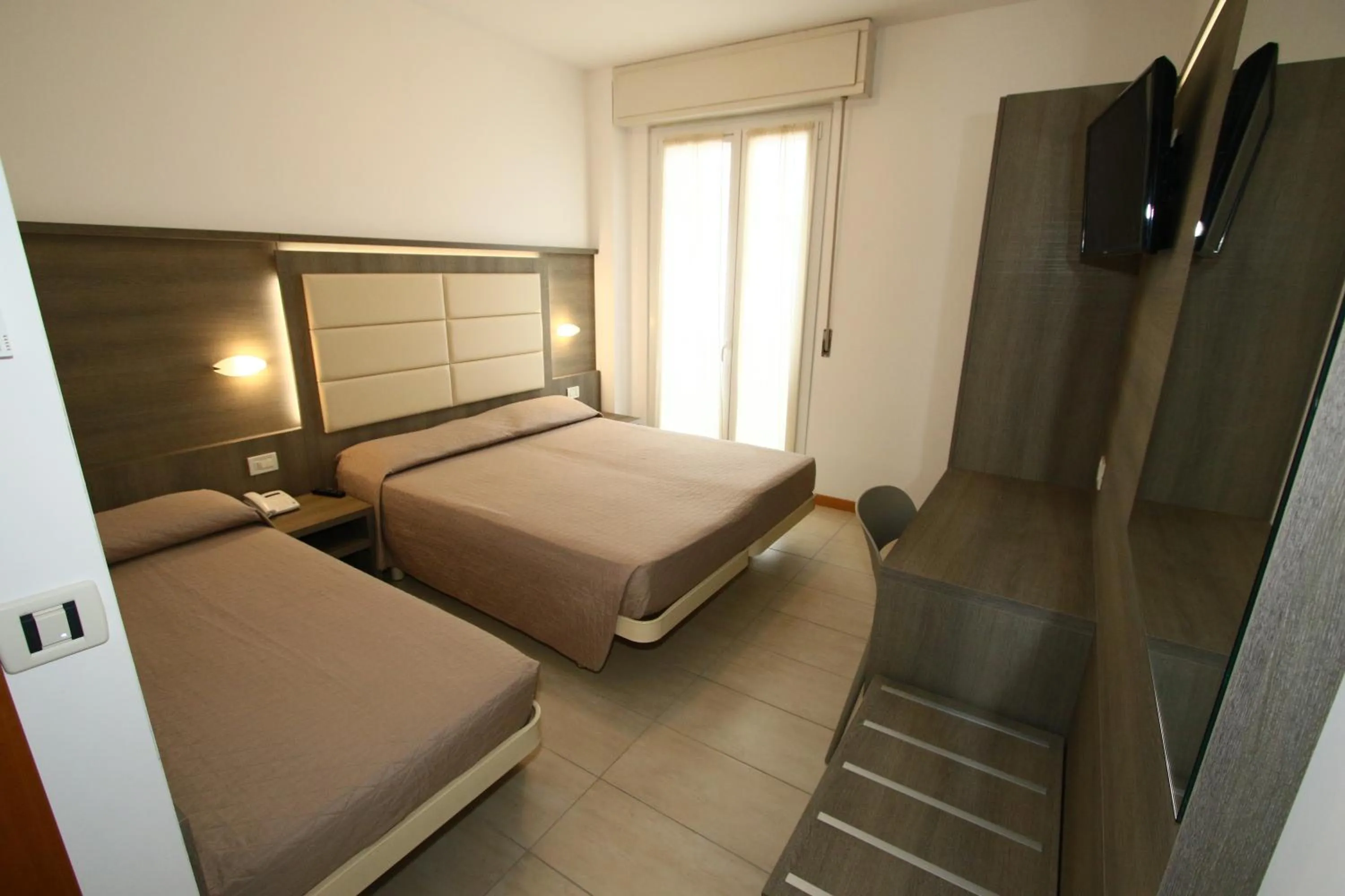 Bedroom, Bed in Hotel Boom