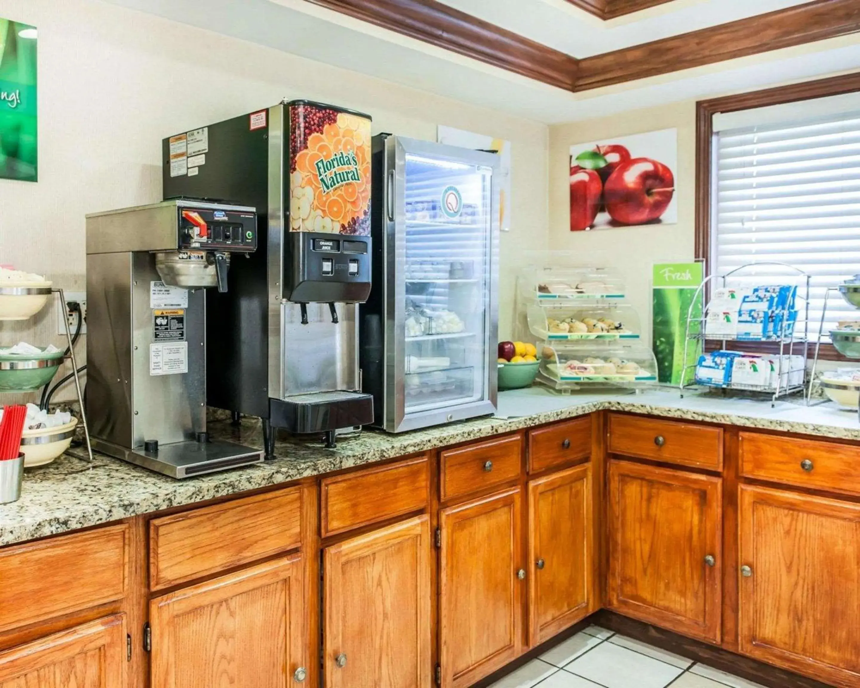 Restaurant/places to eat in Quality Inn South Restaurant/places to eat in Quality Inn South