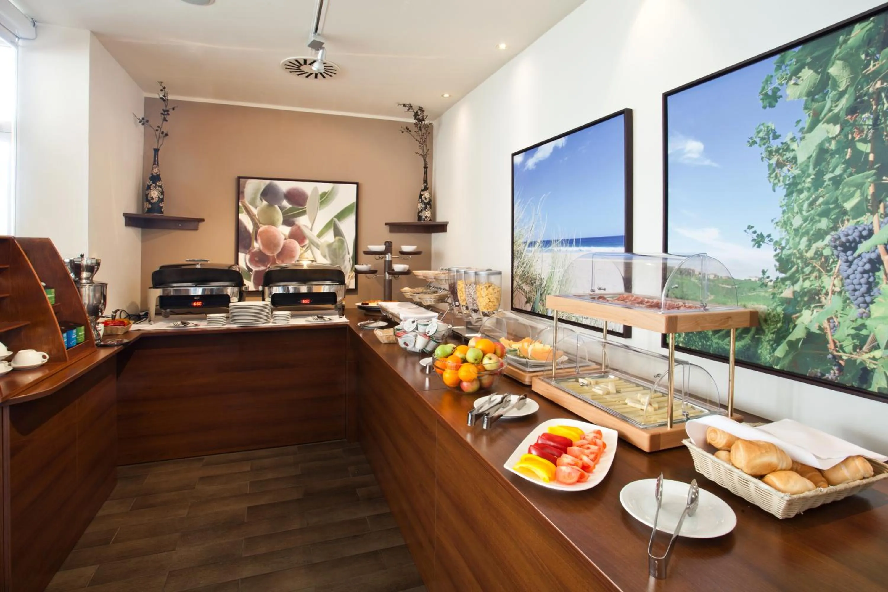 Buffet breakfast in Casino & Hotel ADMIRAL Kozina