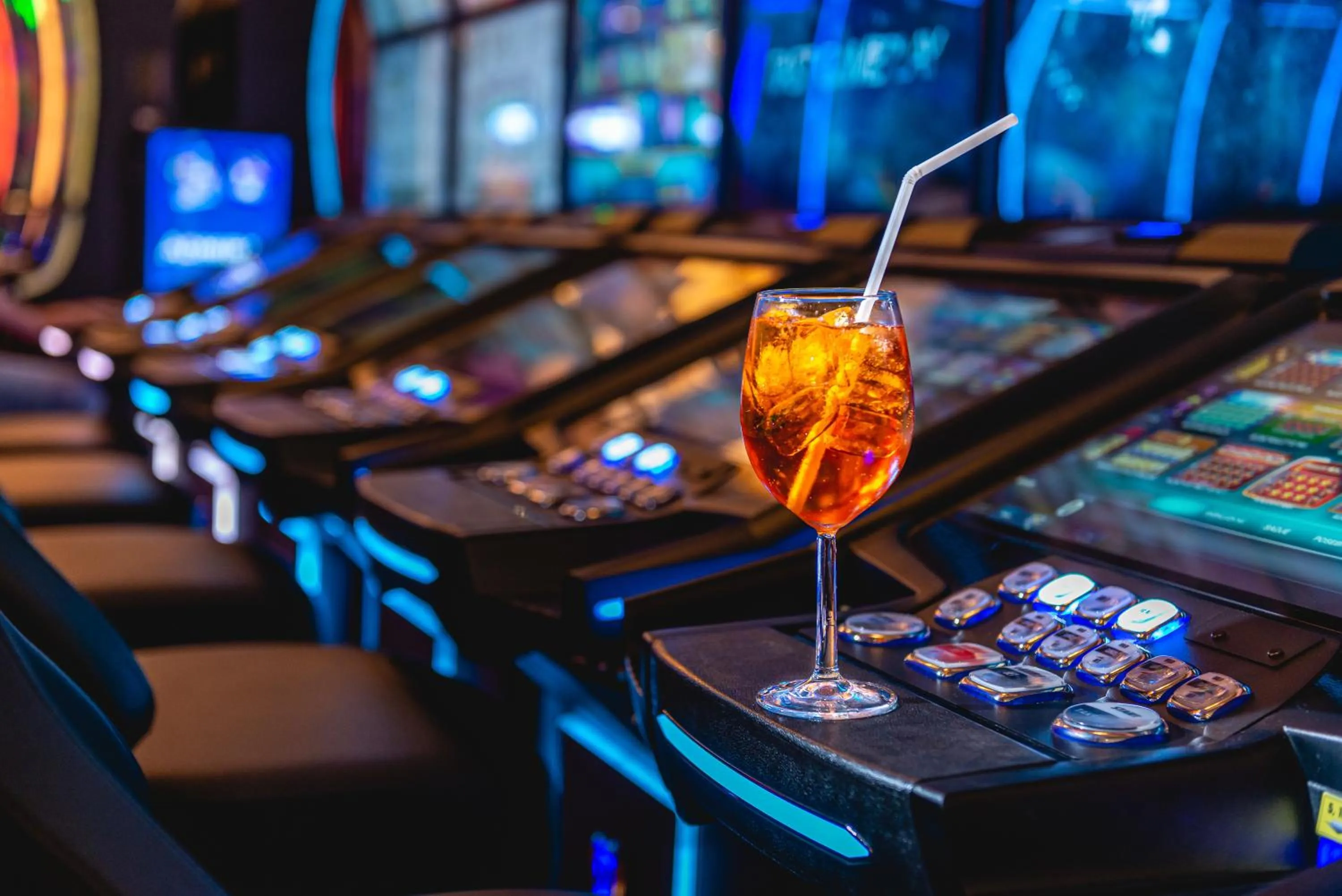 Lounge or bar in Casino & Hotel ADMIRAL Kozina