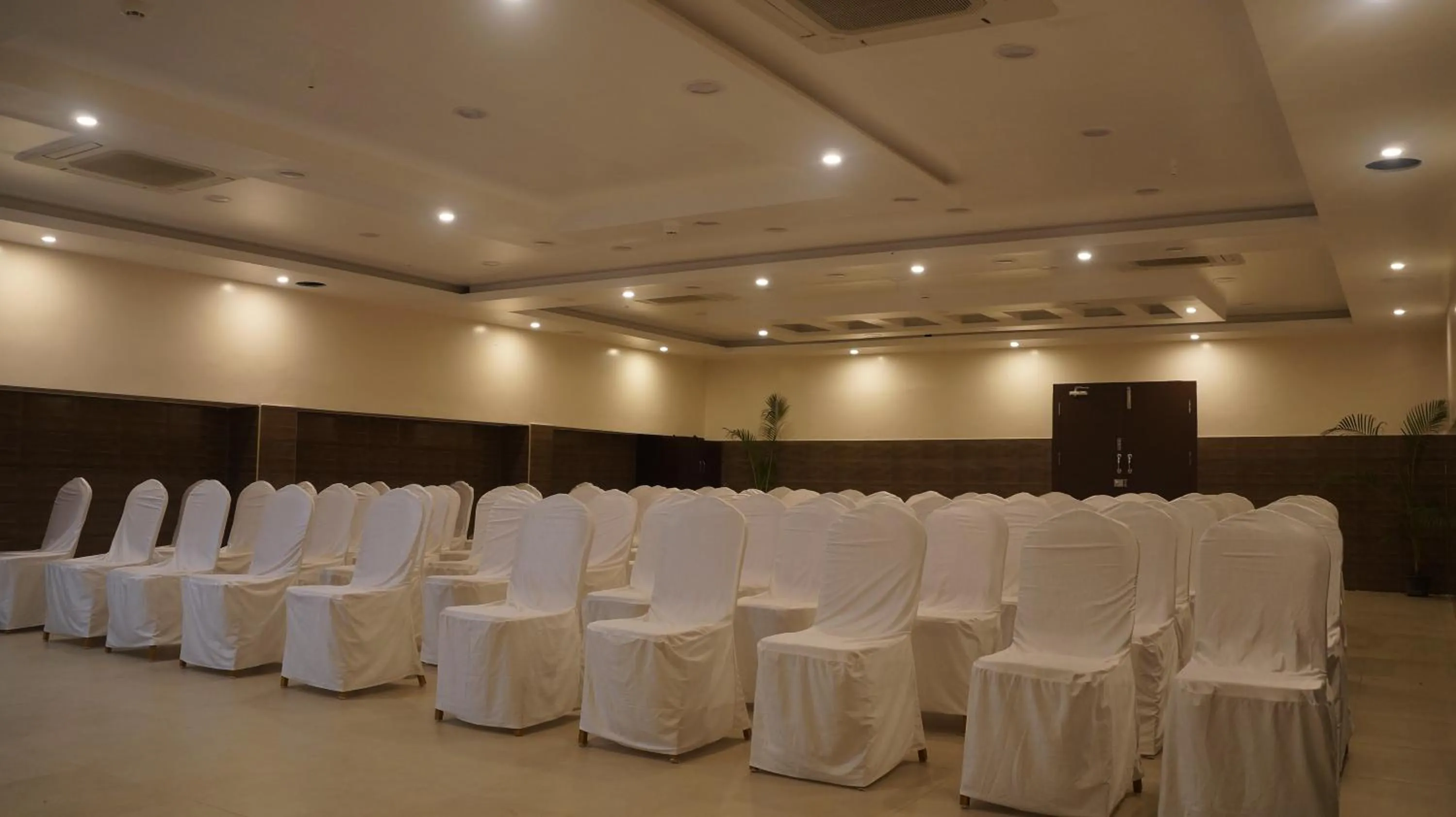 Business facilities in Kani Residency Hotel