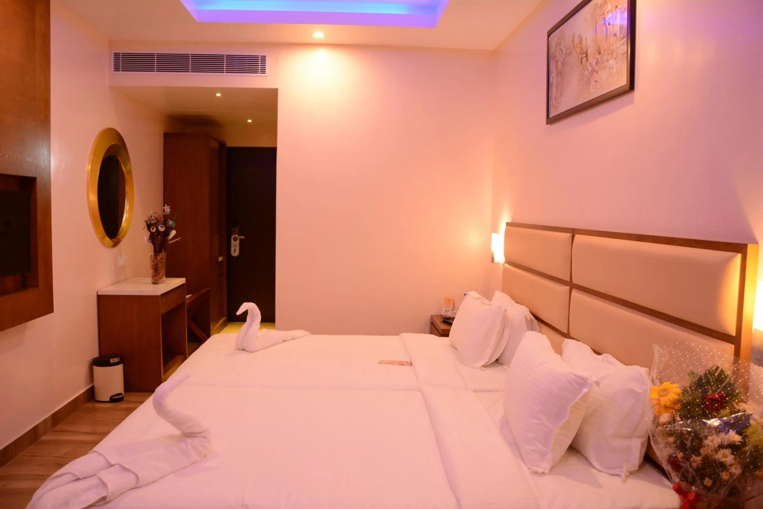 Photo of the whole room, Bed in Kani Residency Hotel