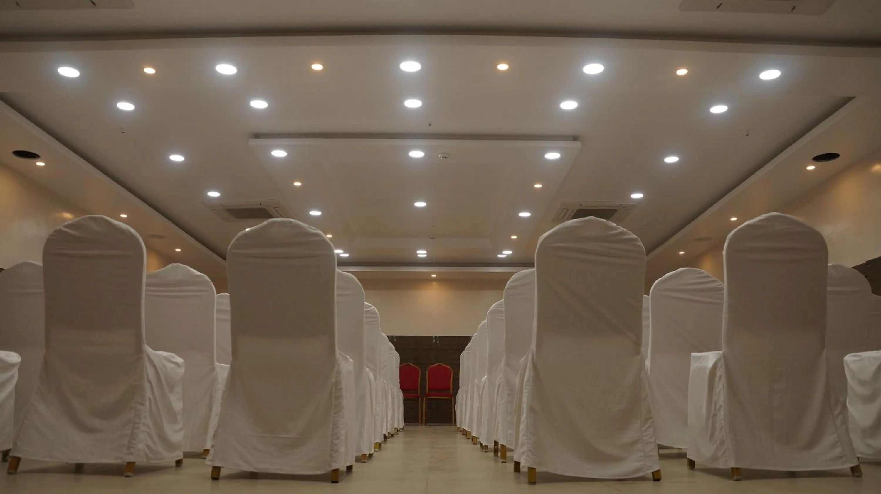 Banquet/Function facilities in Kani Residency Hotel