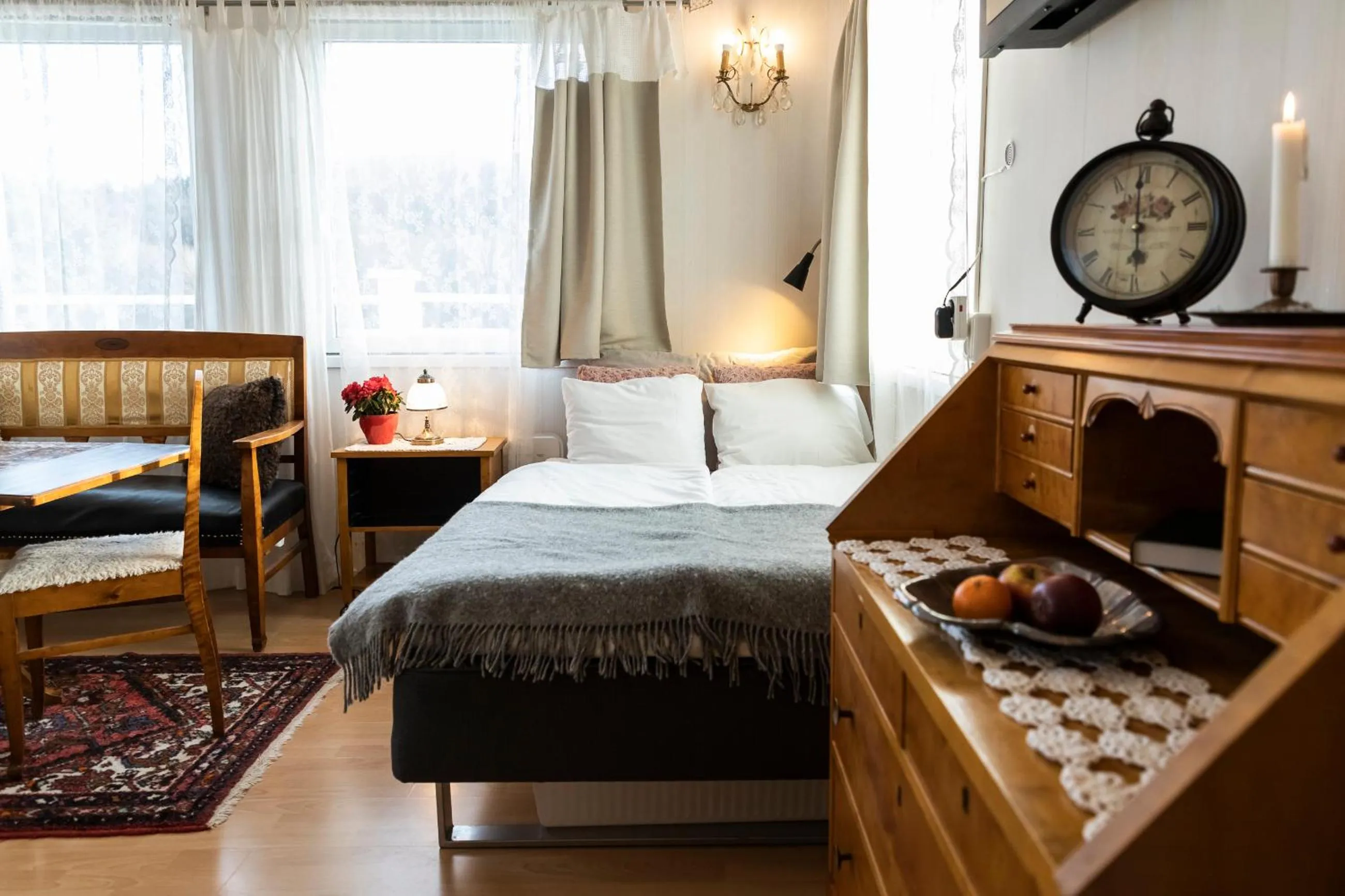 Living room, Bed in Skotteksgården Cottages
