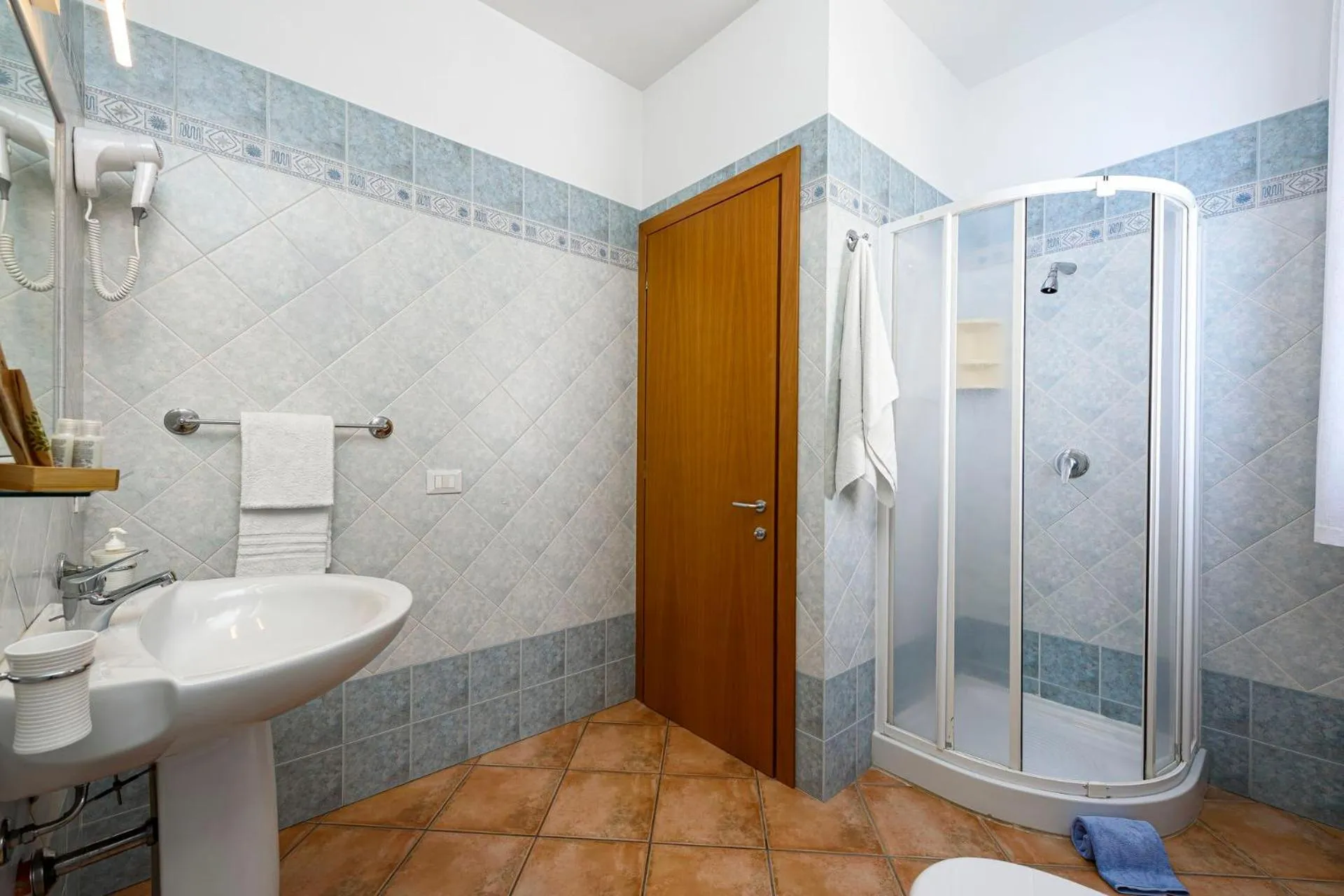 Shower in Sun Garden