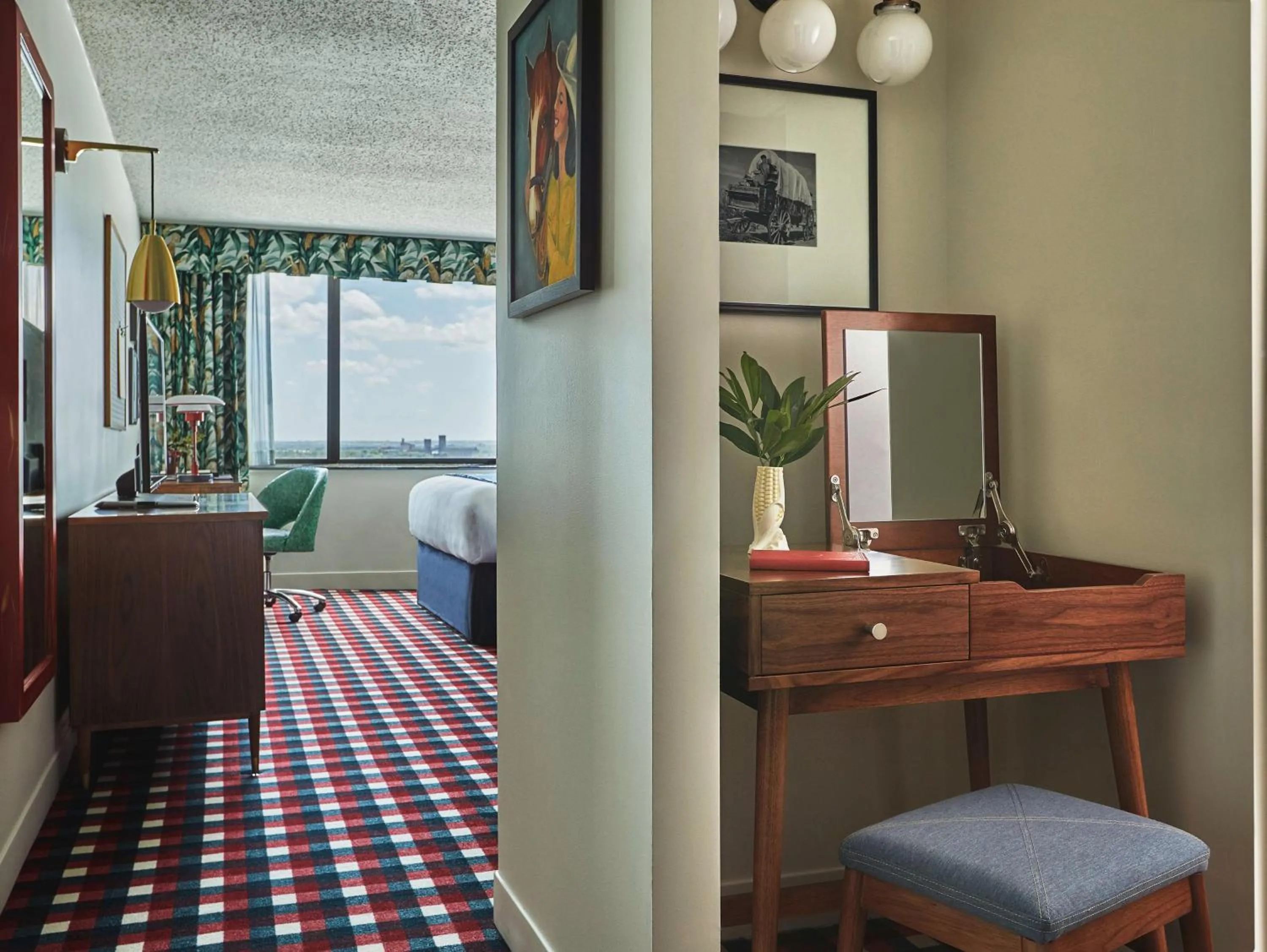 Living room in Graduate by Hilton Lincoln