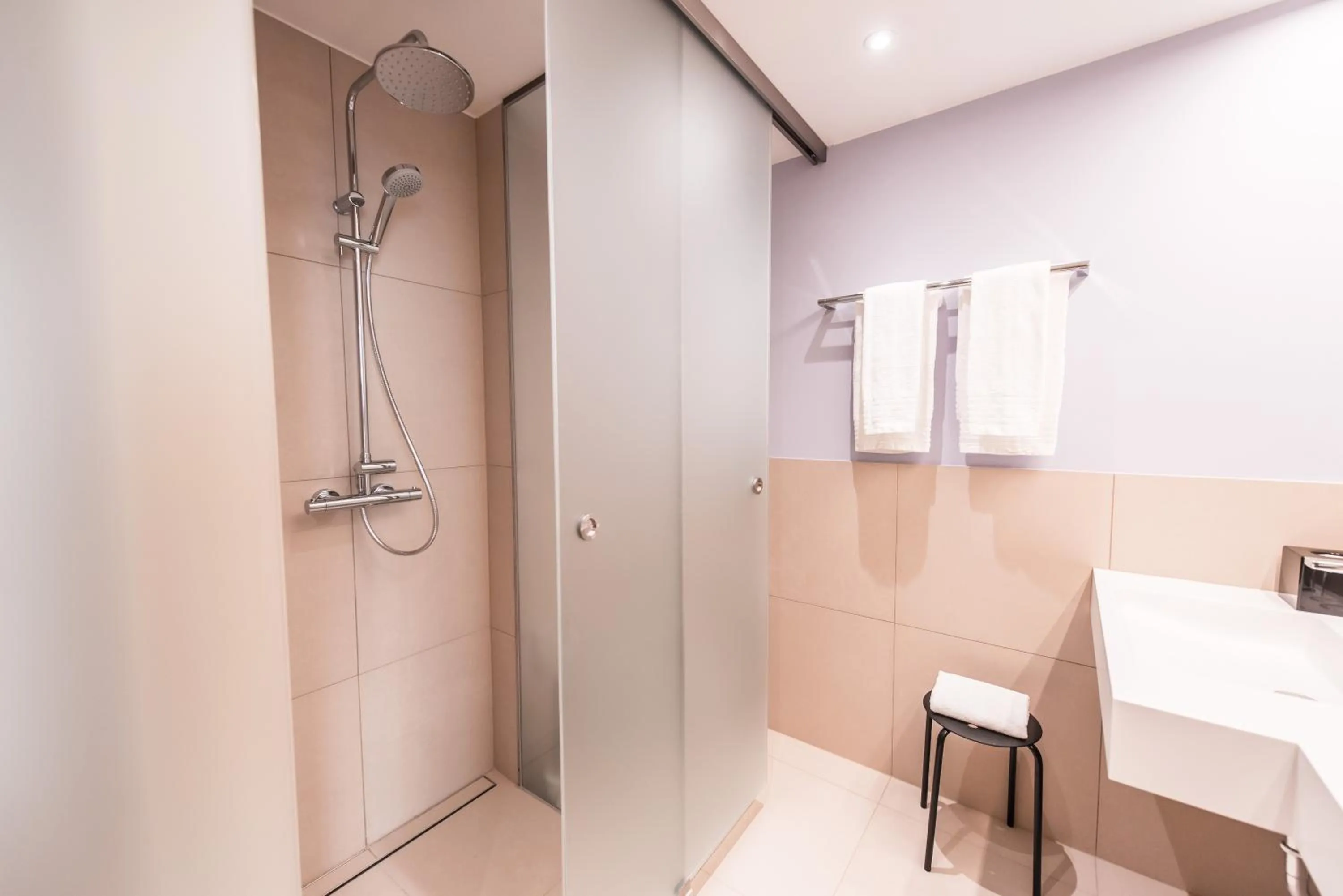 Bathroom in Göttfried - essen trinken schlafen