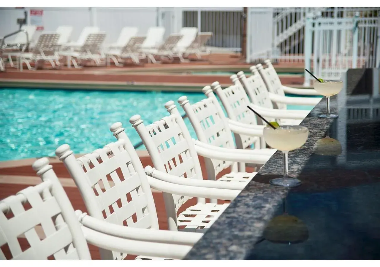 Restaurant/places to eat in Hyannis Harbor Hotel Restaurant/places to eat in Hyannis Harbor Hotel