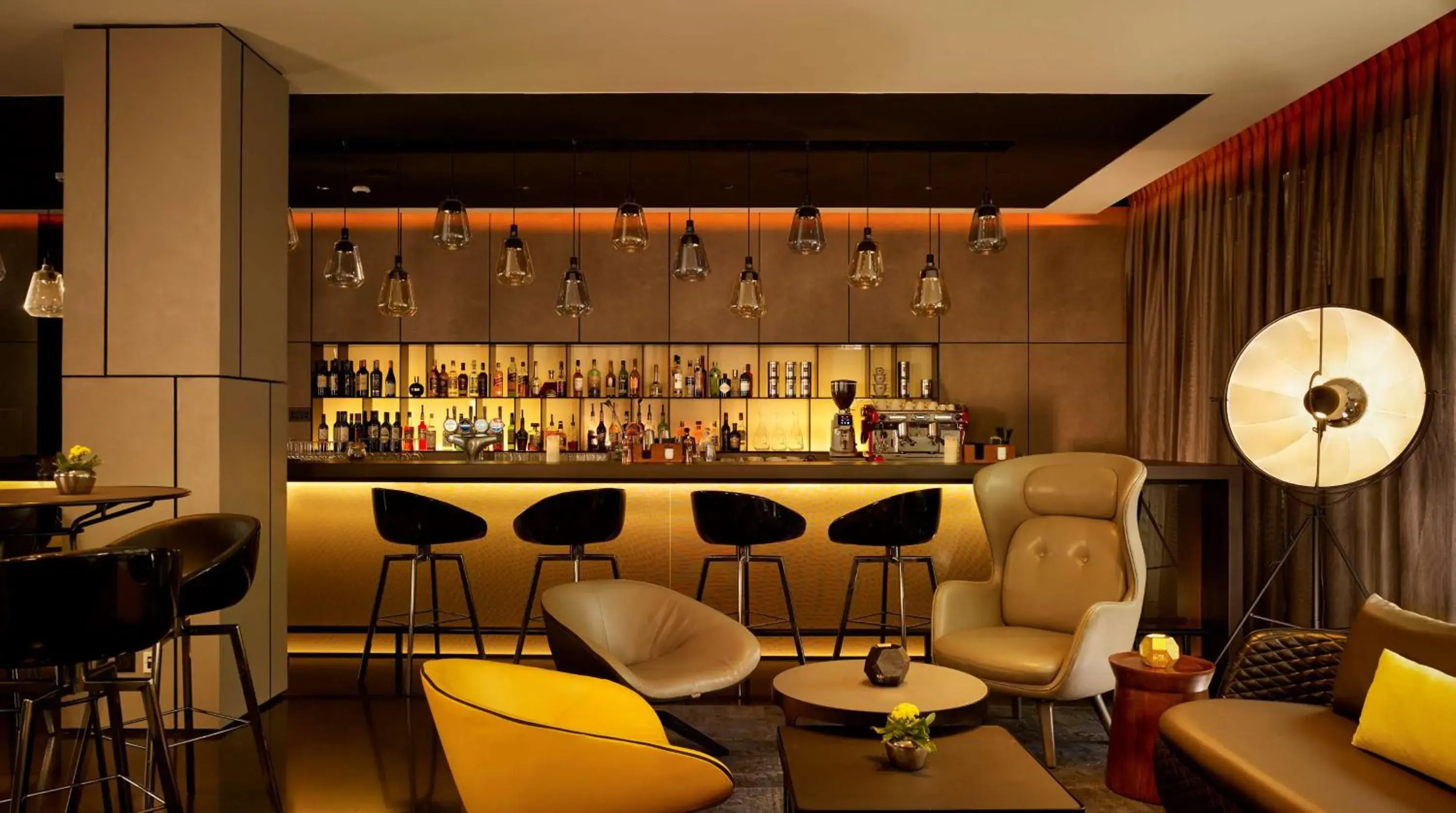 Lounge or bar, Lounge/Bar in Park Plaza London, Park Royal