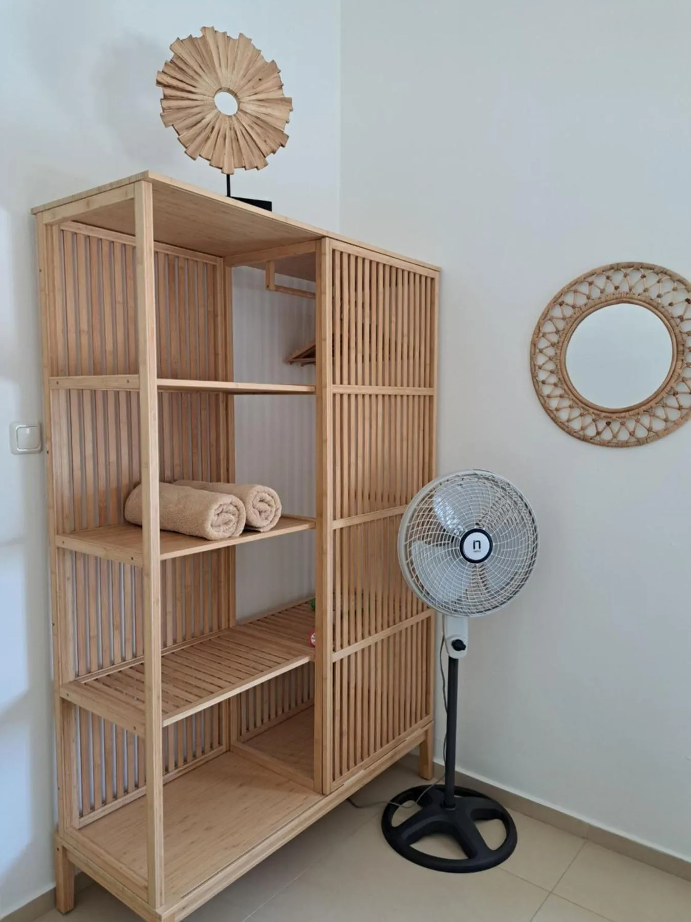 Decorative detail in BnBBonaire near the ocean