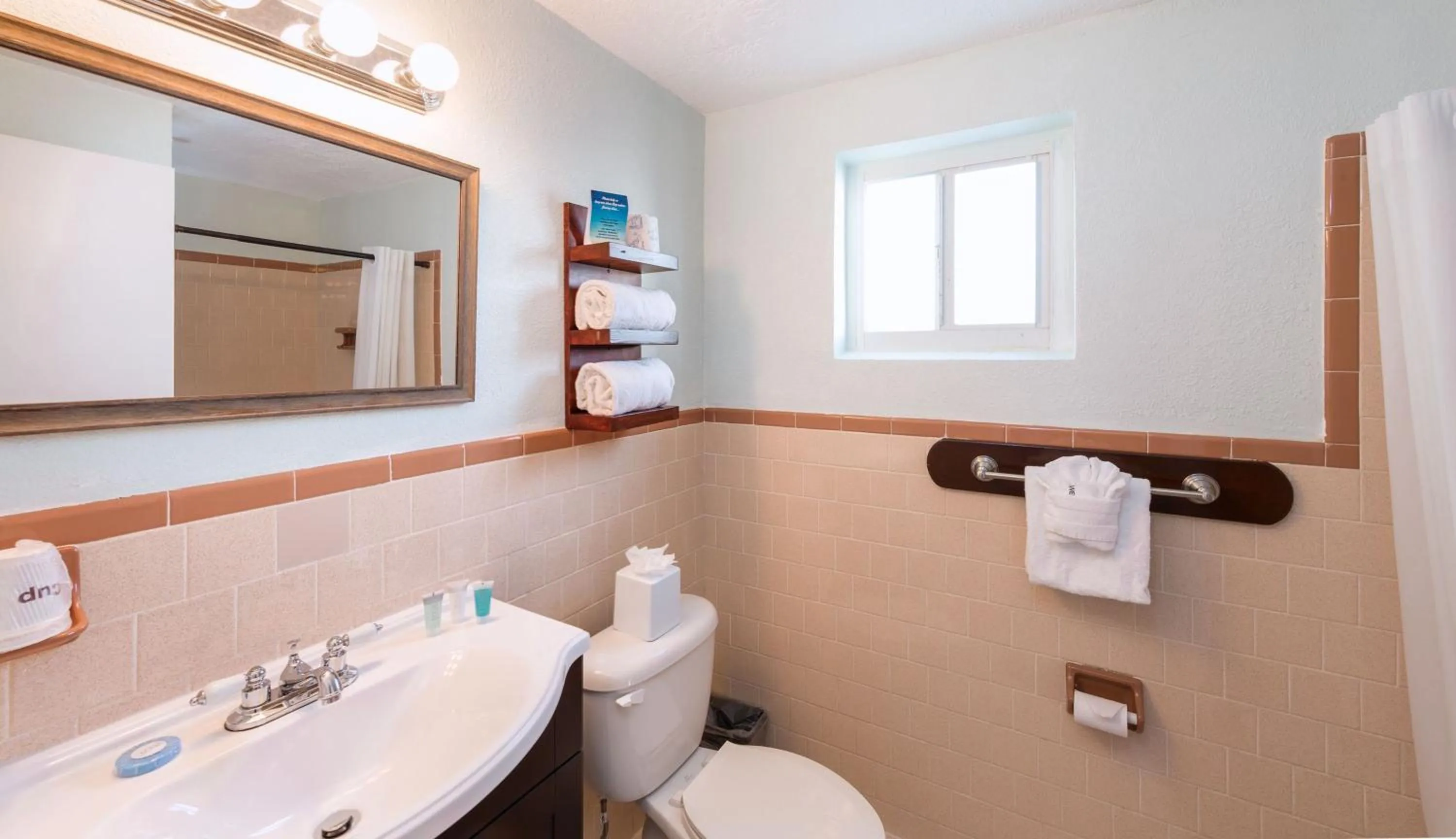 Bathroom in Creekside Inn