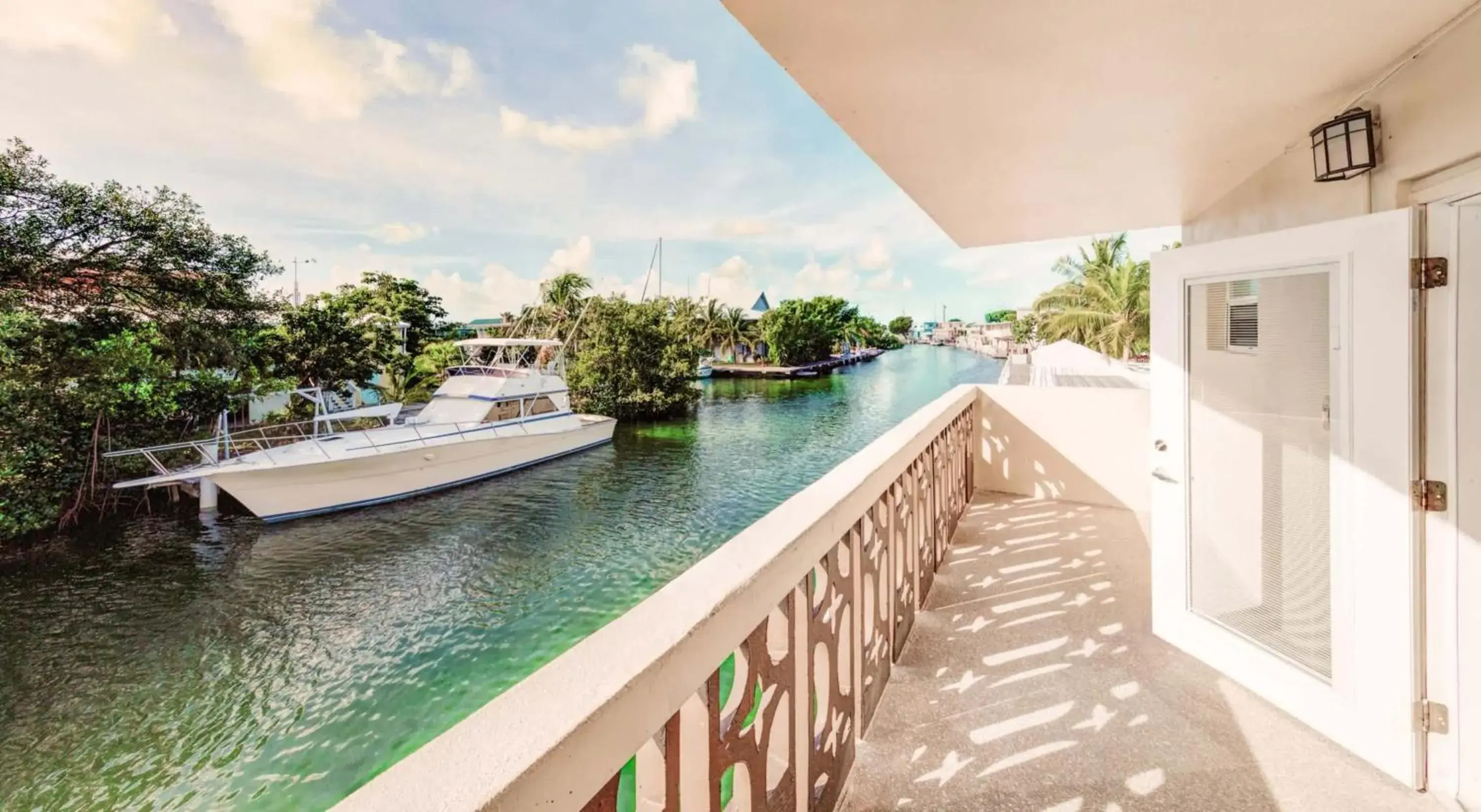 Two Queen Beds Water View in Creekside Inn Two Queen Beds Water View in Creekside Inn