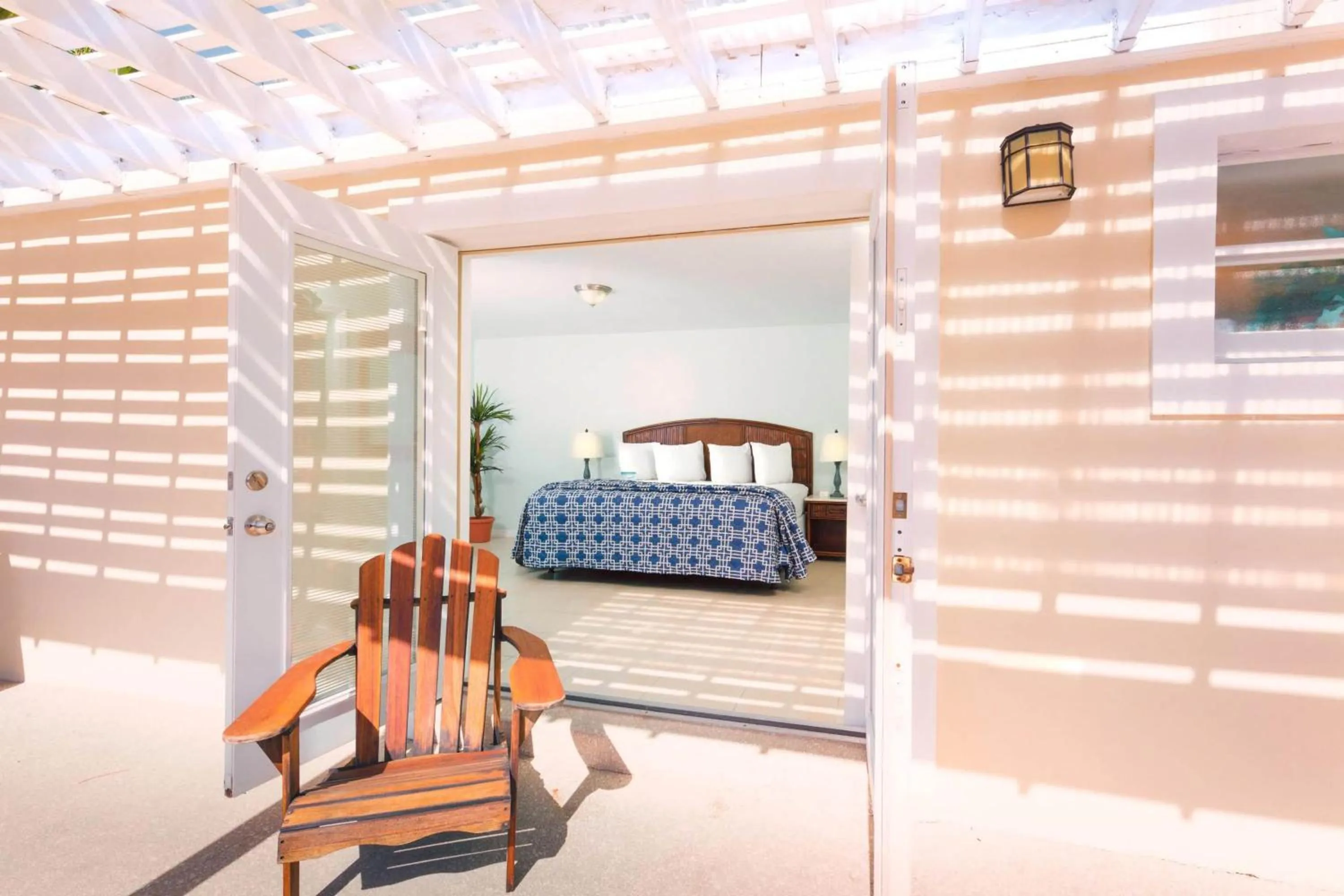 Bed in Creekside Inn