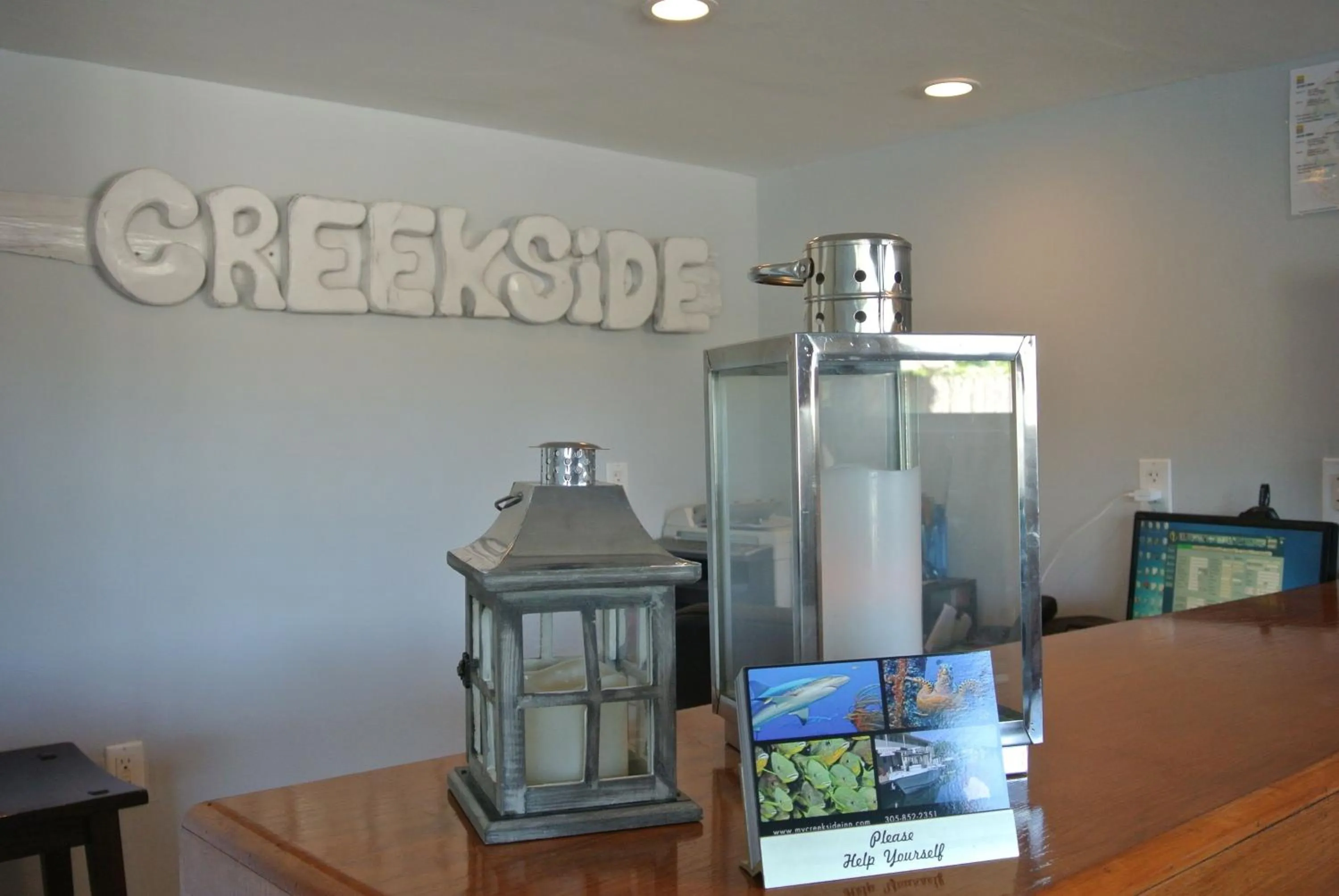 Lobby or reception in Creekside Inn