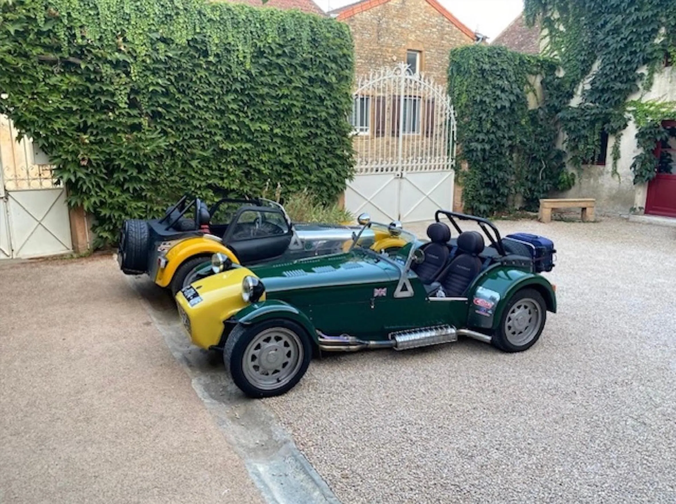Parking in Le Logis D'Azé