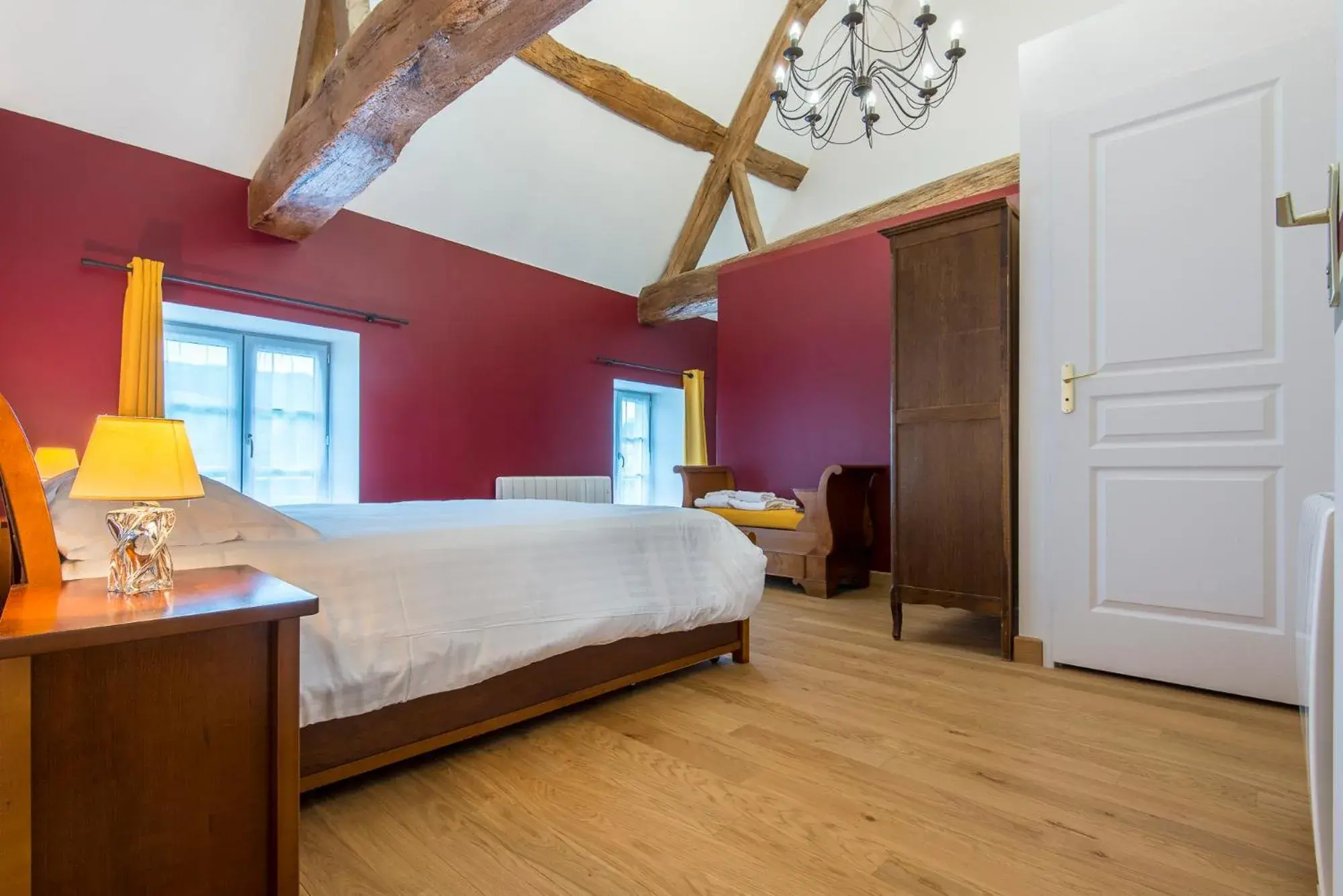 Double Room with Private Bathroom in Le Logis D'Azé Double Room with Private Bathroom in Le Logis D'Azé