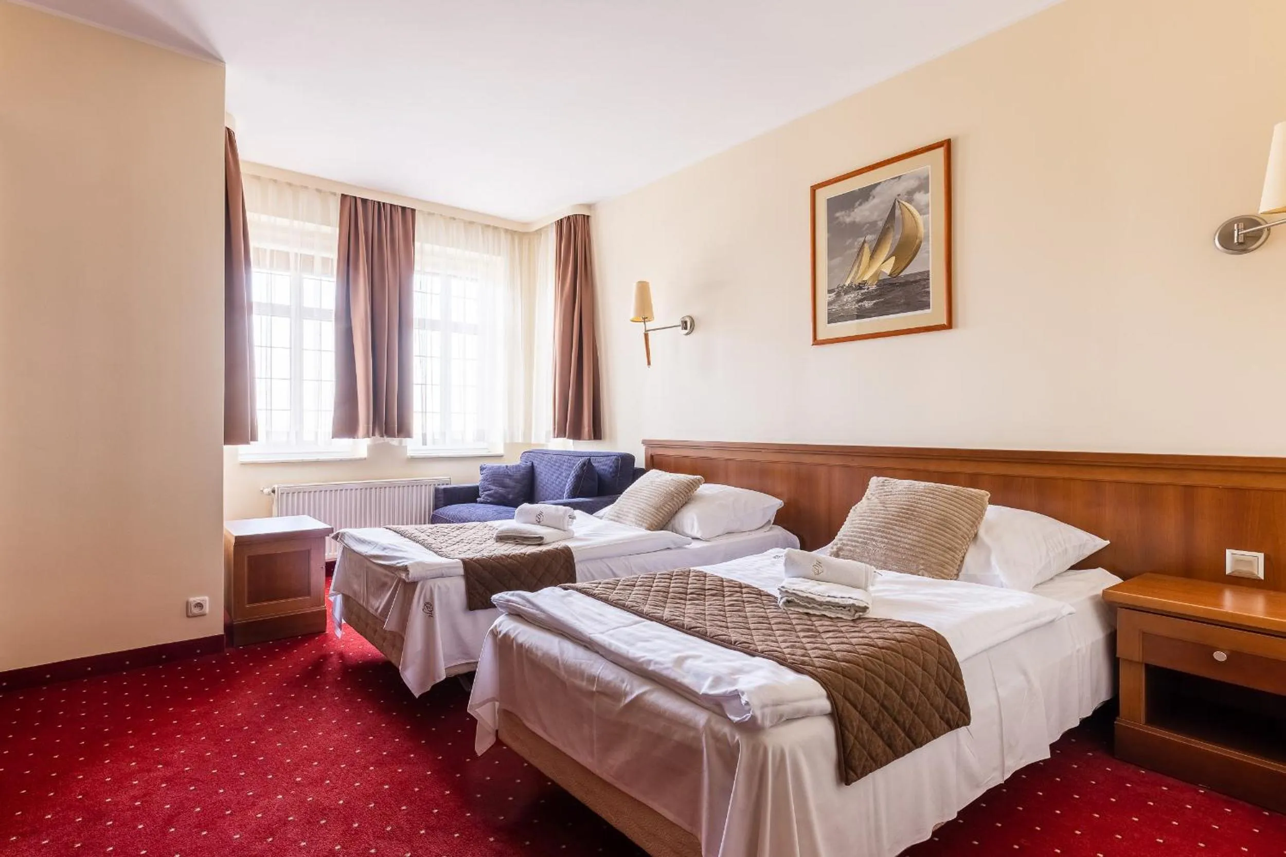 Bedroom, Bed in Hotel Diamond w Białym Dworku