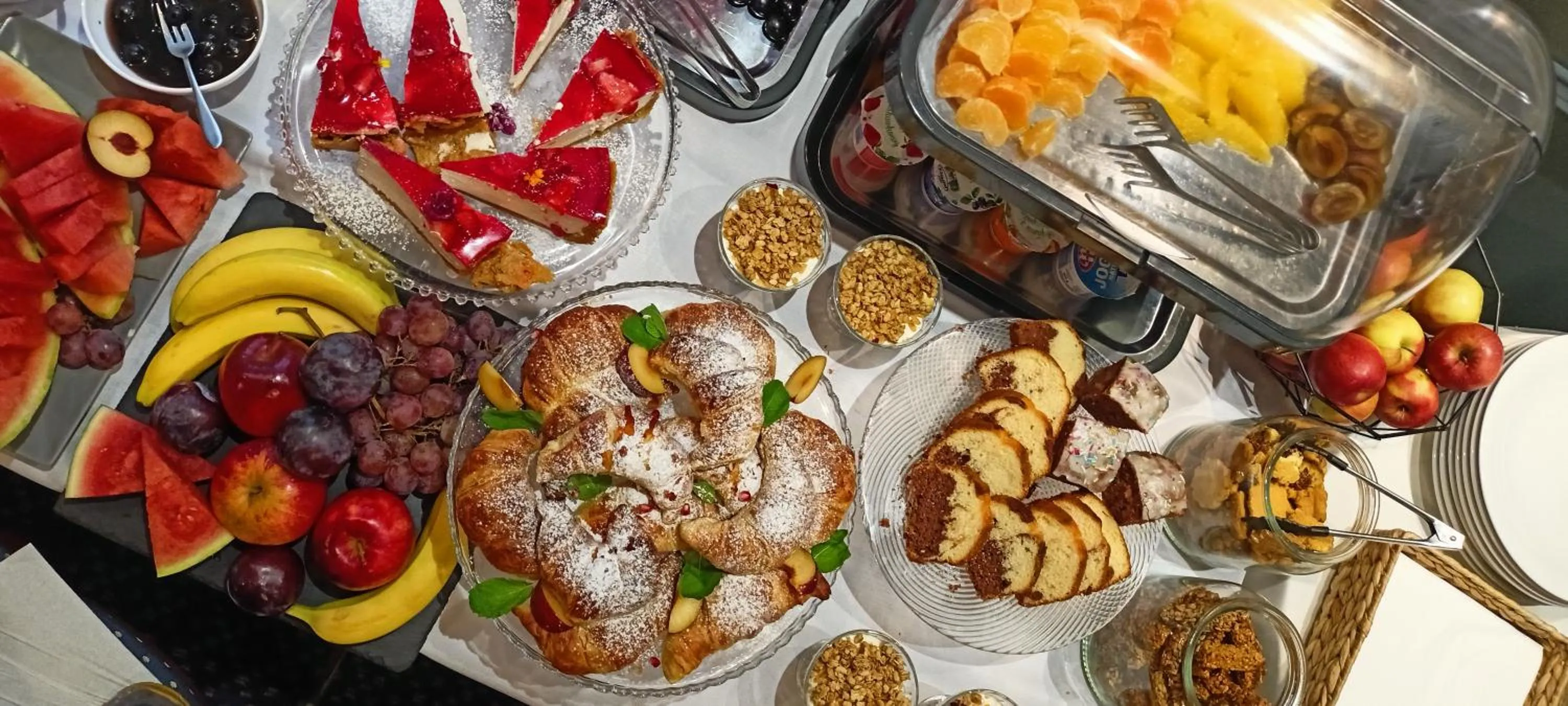 Breakfast in Hotel Diamond w Białym Dworku