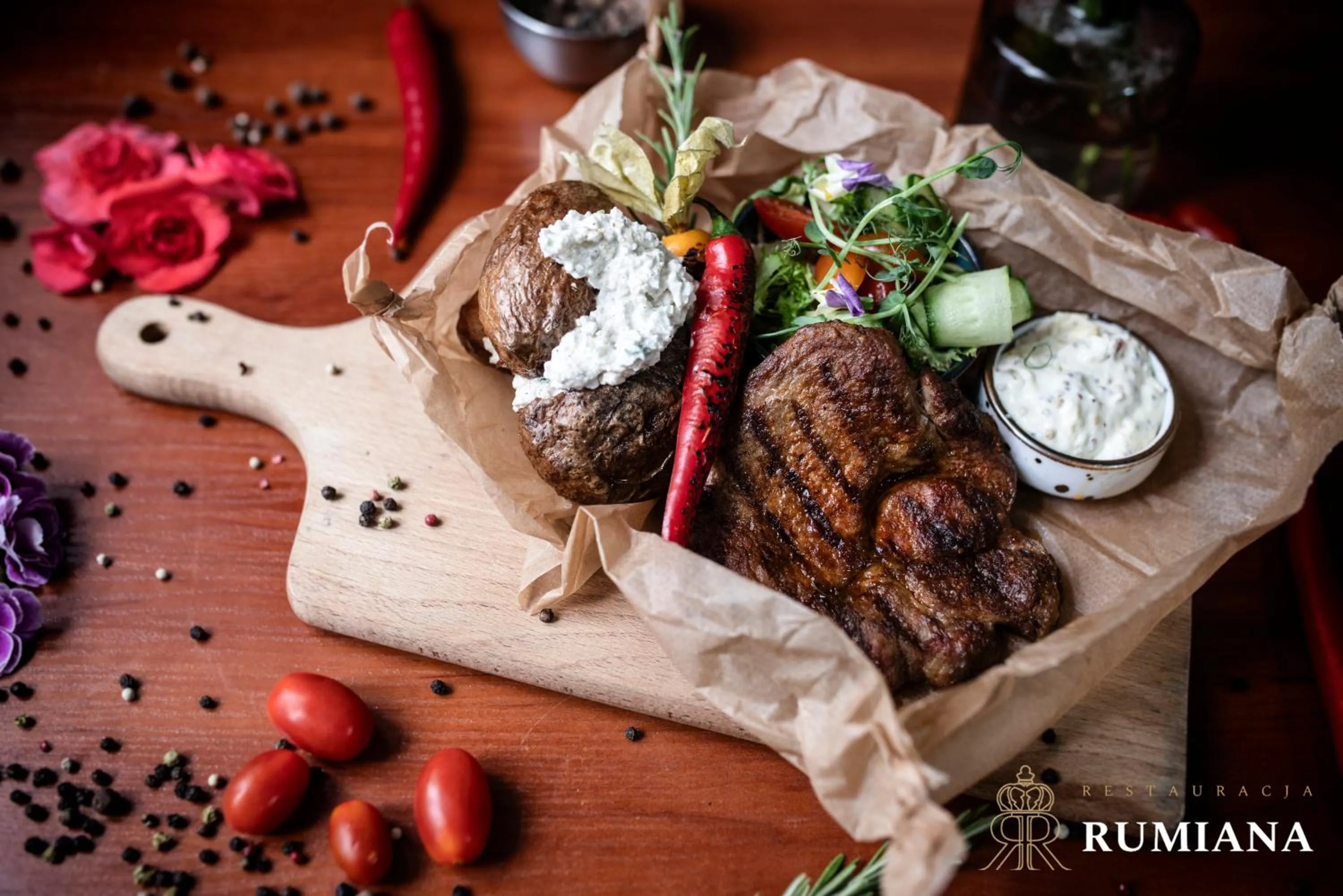 Restaurant/places to eat in Hotel Diamond w Białym Dworku