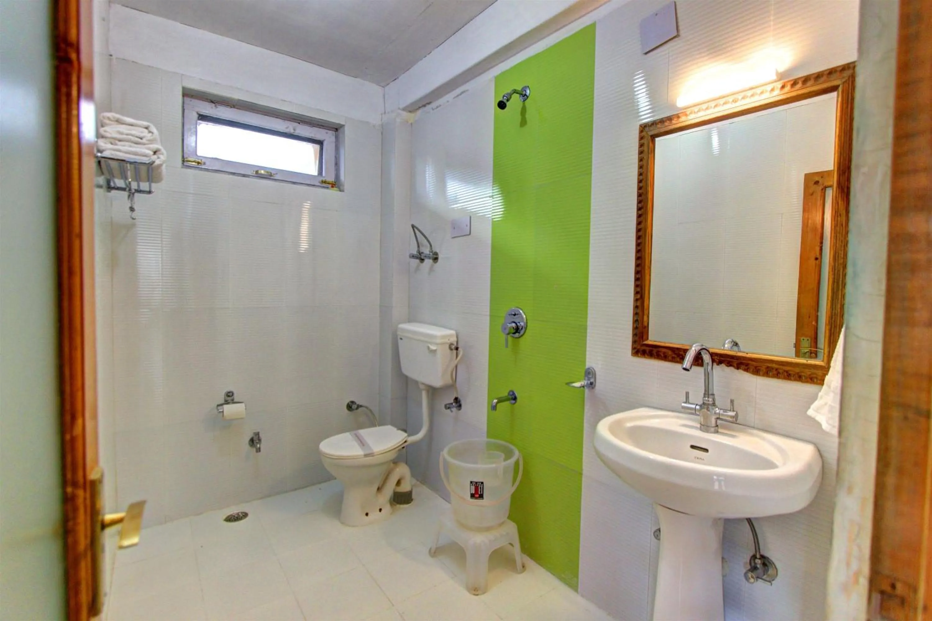 Bathroom in Hotel Mountain face by Snow City Hotels