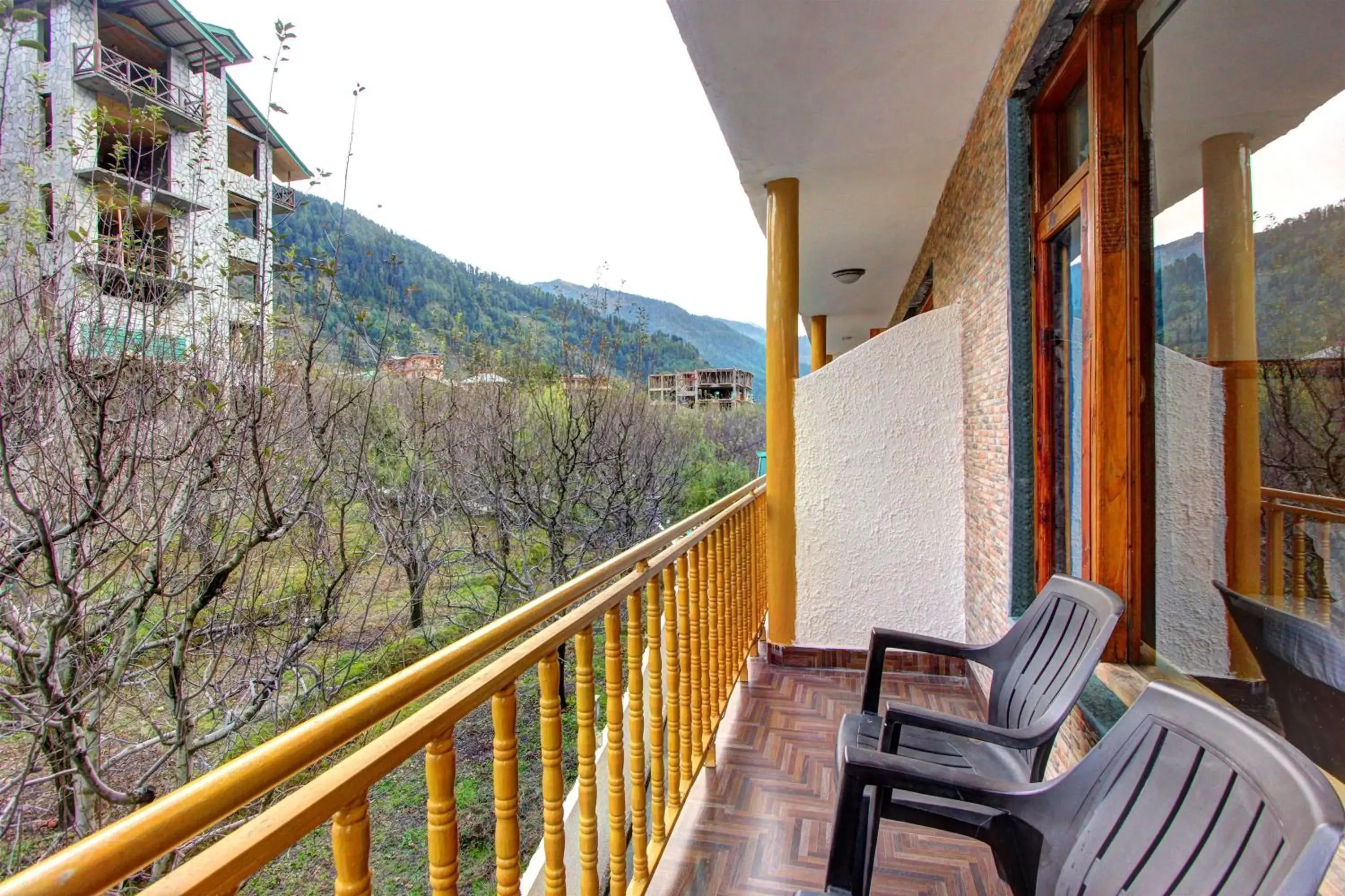 Double Room with Garden View in Hotel Mountain face by Snow City Hotels Double Room with Garden View in Hotel Mountain face by Snow City Hotels