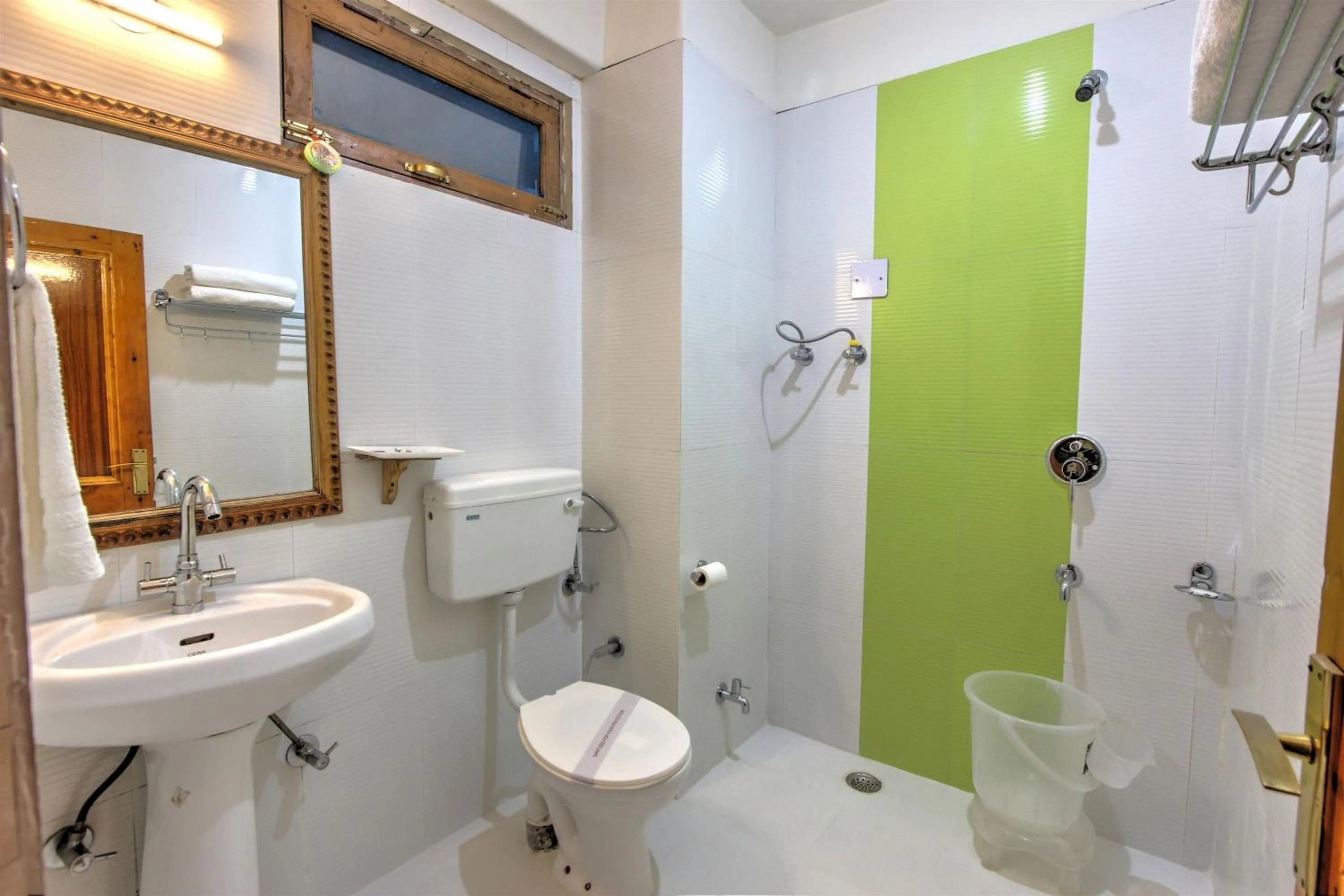 Bathroom in Hotel Mountain face by Snow City Hotels