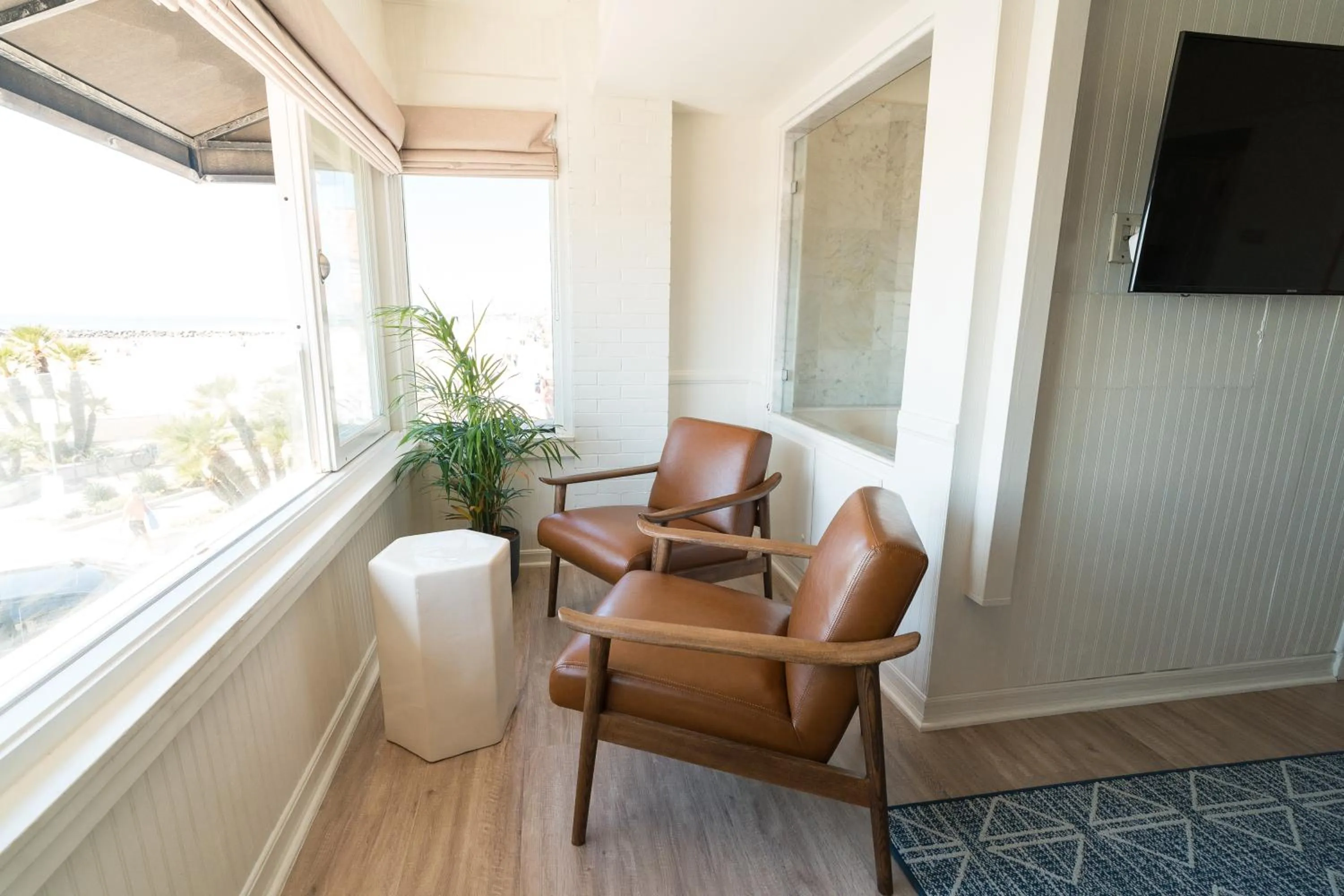Seating area in Newport Beach Hotel