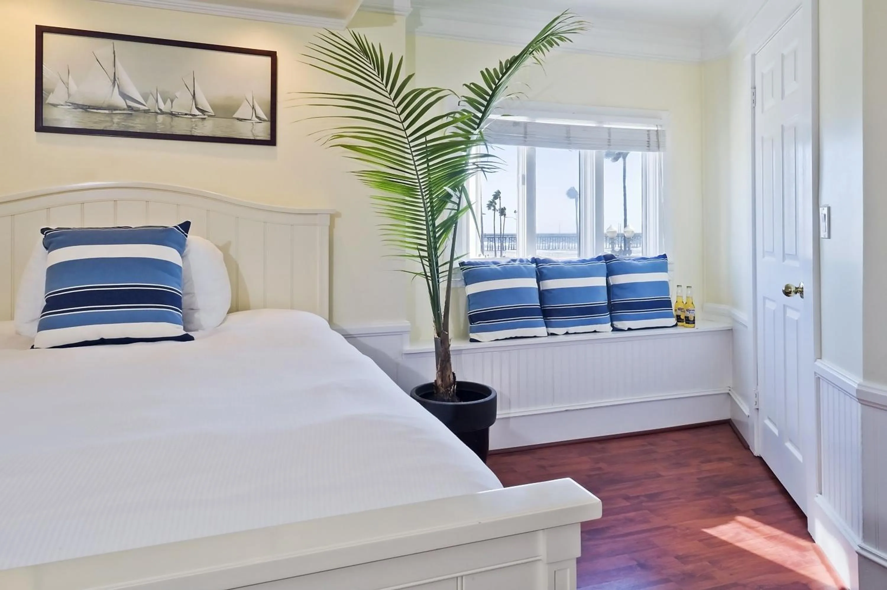 Bed in Newport Beach Hotel